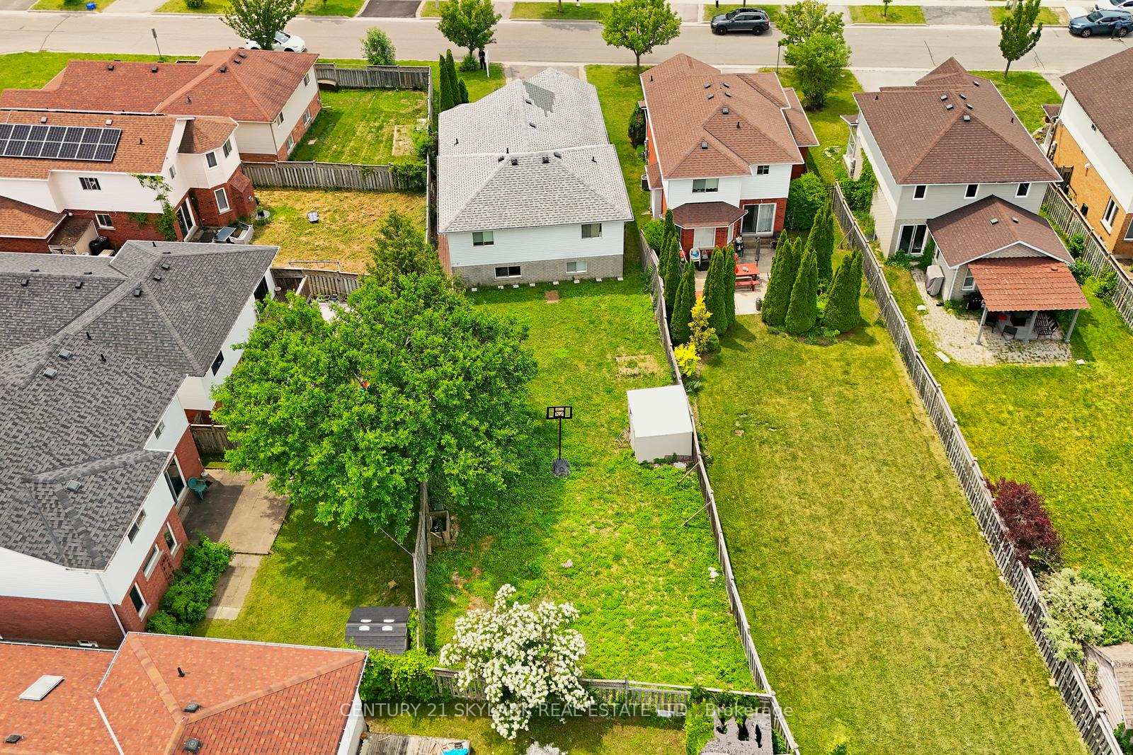 Photo 41 of 1922 Dalhousie Crescent, Oshawa, Samac — HOMEH