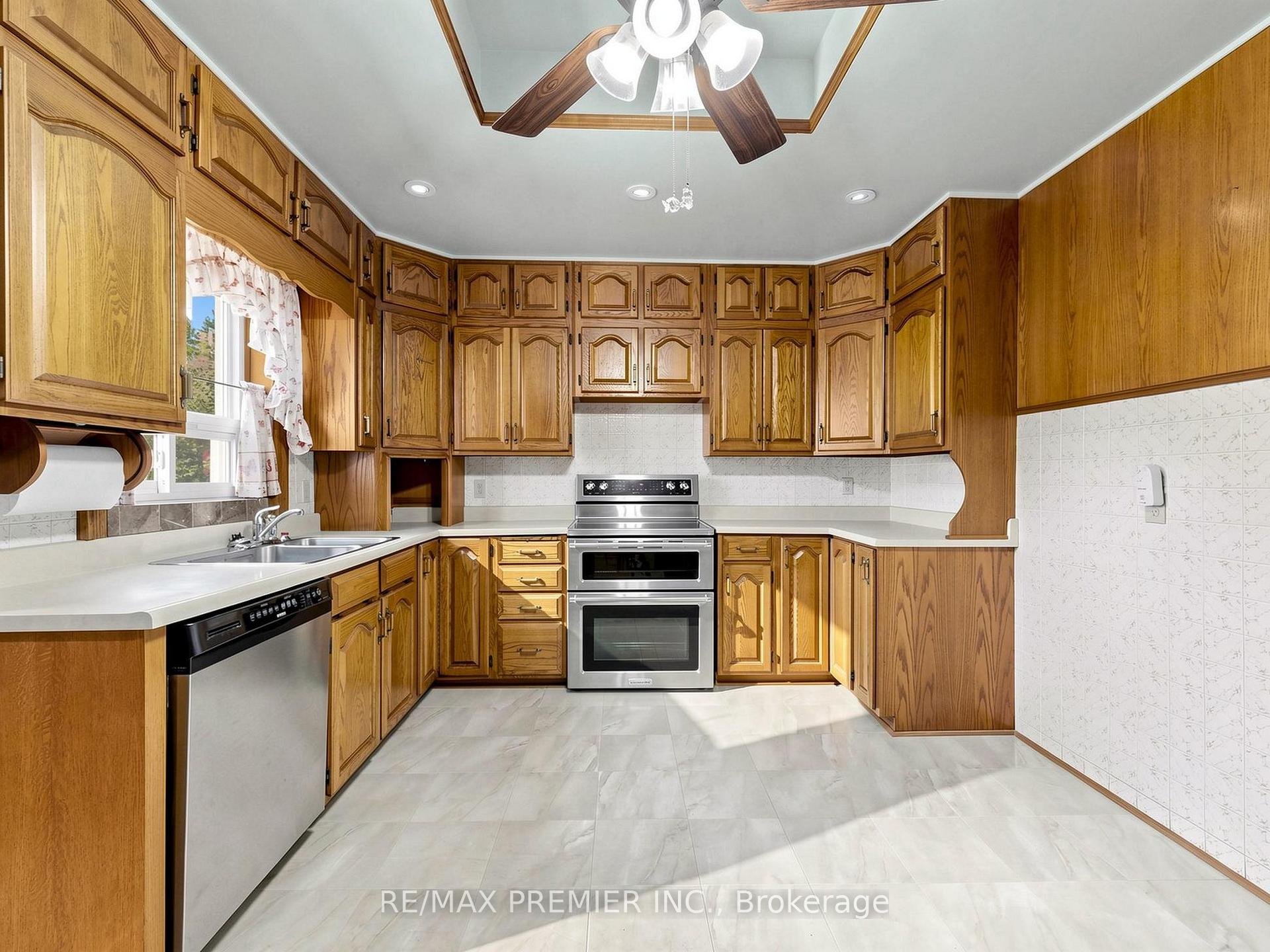 Photo 14 of 32 Ritchie Avenue, Toronto, Roncesvalles — HOMEH