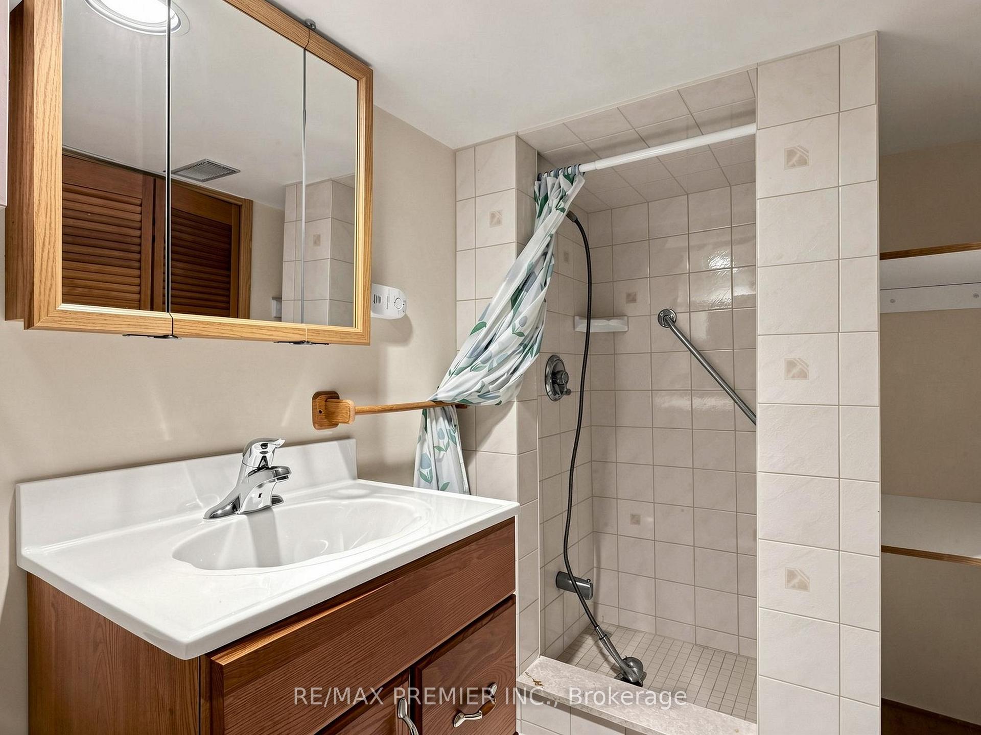 Photo 29 of 32 Ritchie Avenue, Toronto, Roncesvalles — HOMEH
