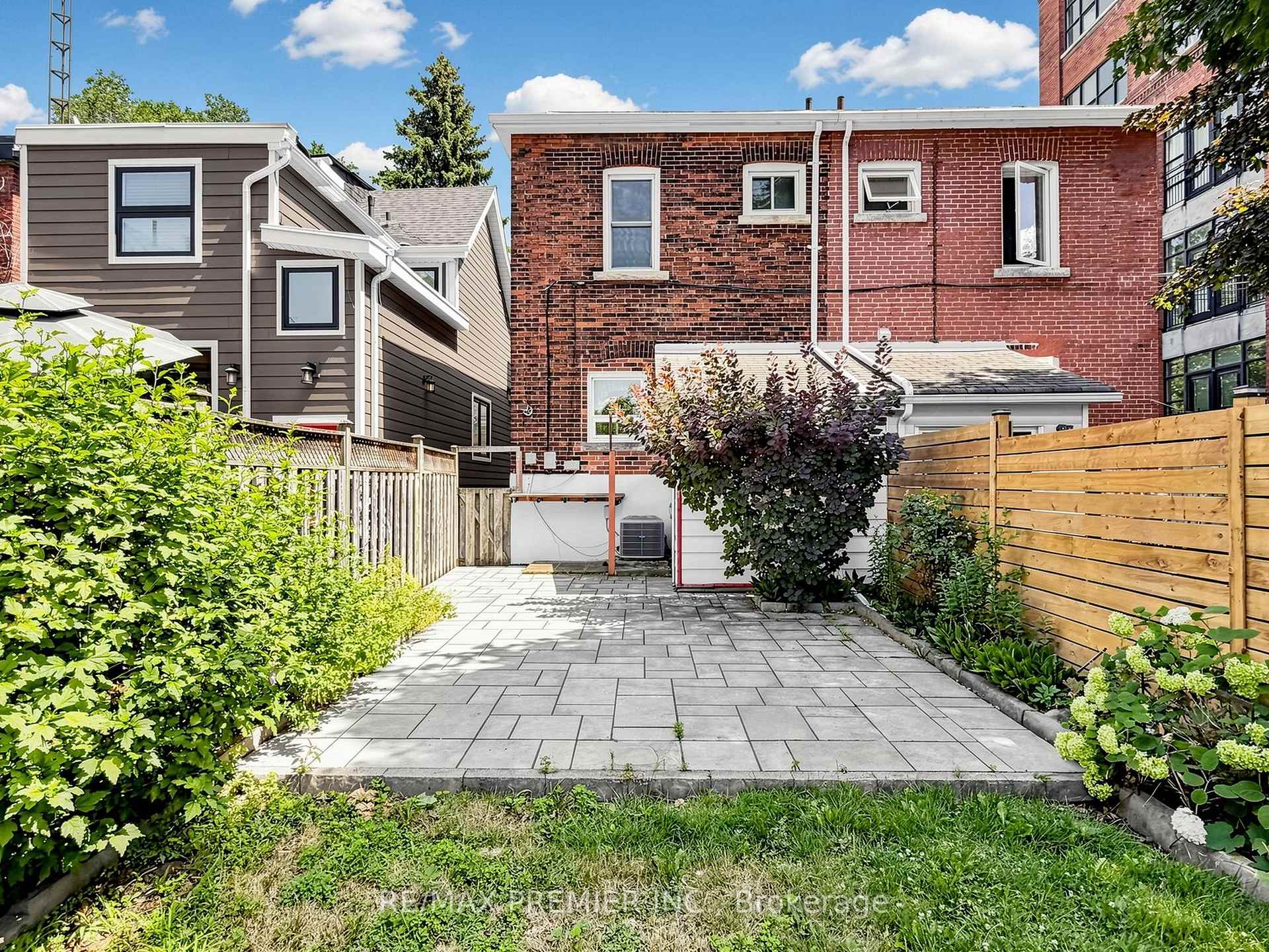 Photo 33 of 32 Ritchie Avenue, Toronto, Roncesvalles — HOMEH