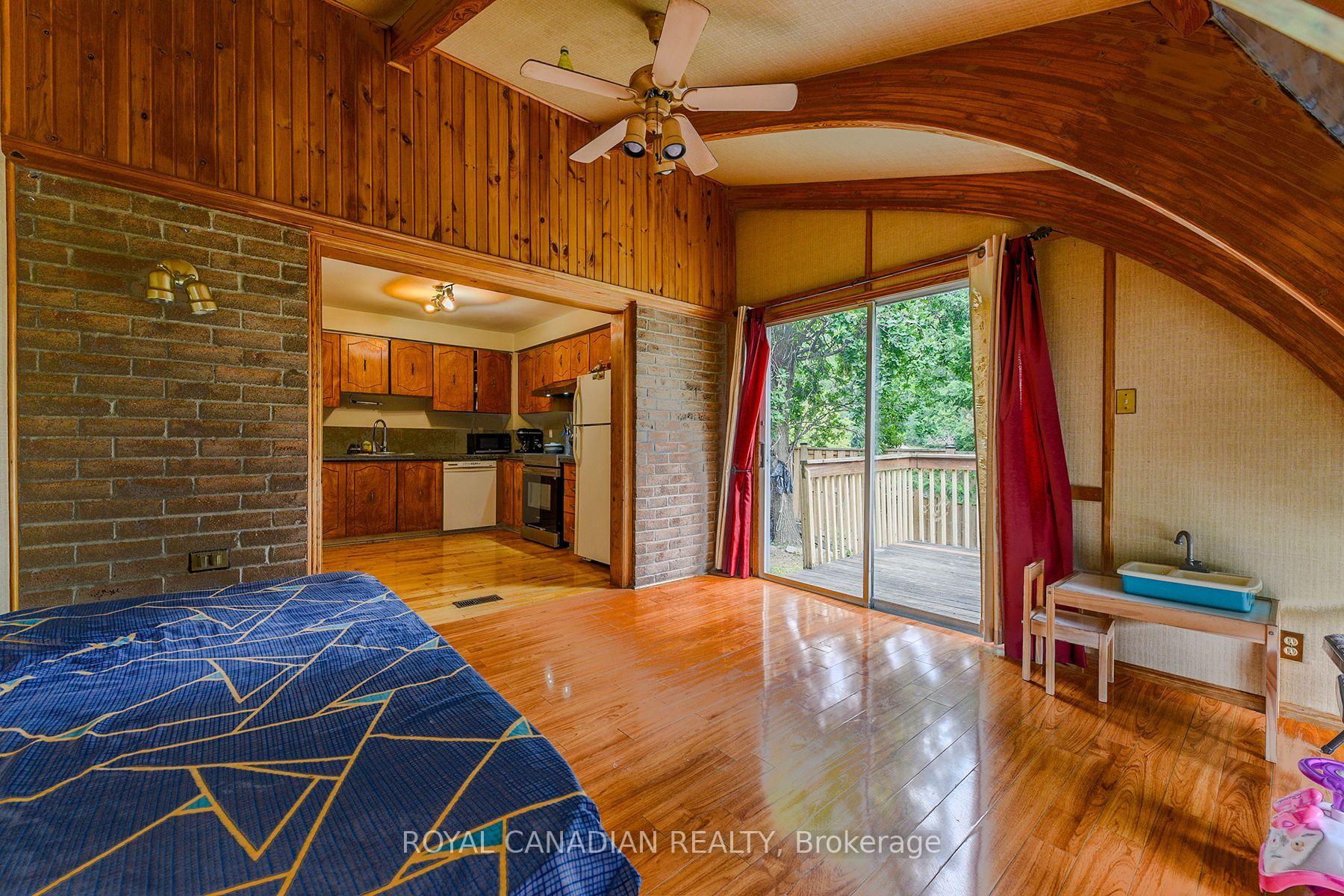 Photo 16 of 2 Mayberry Court, Brampton, Central Park — HOMEH