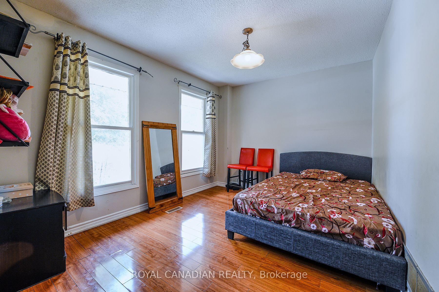 Photo 30 of 2 Mayberry Court, Brampton, Central Park — HOMEH