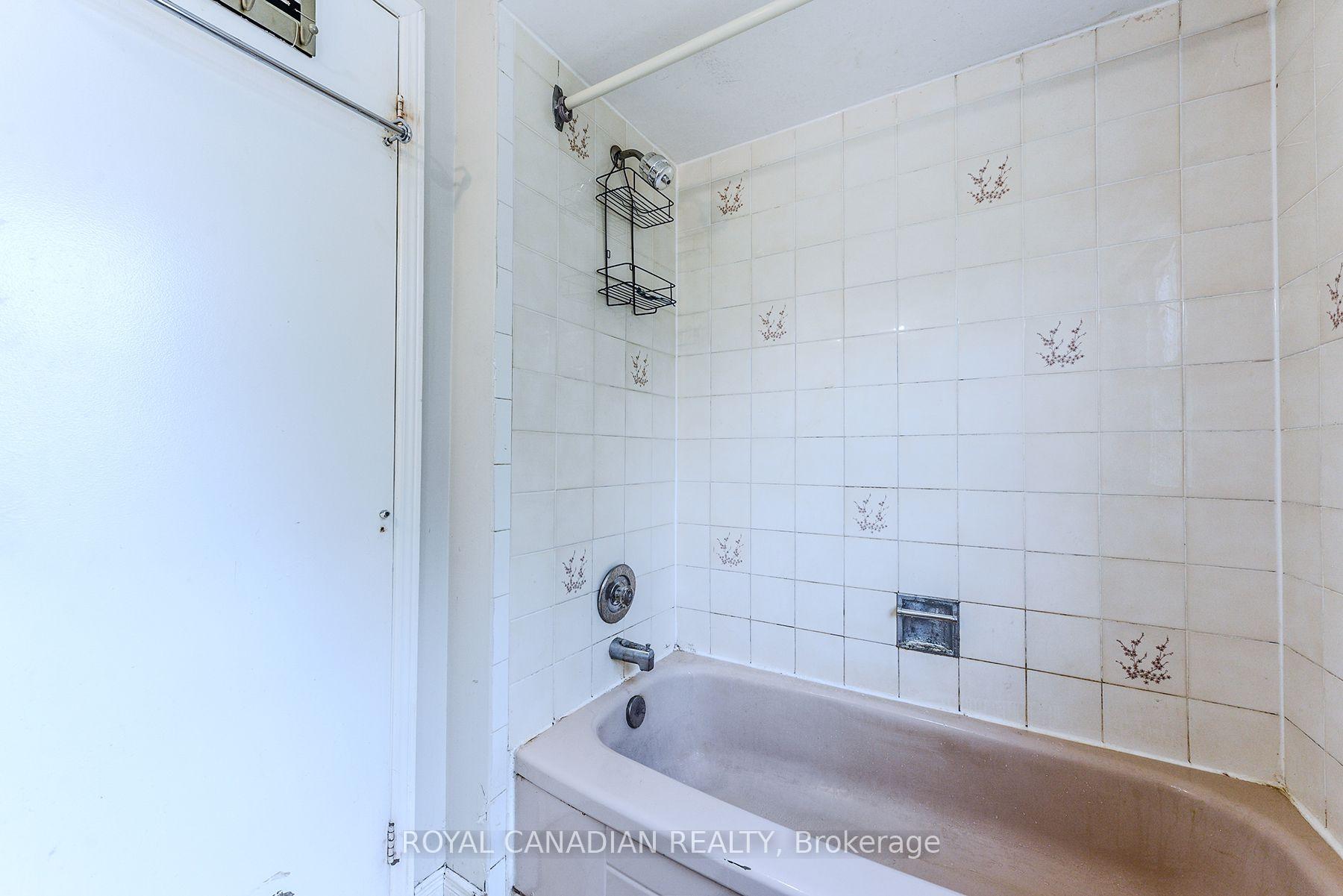 Photo 31 of 2 Mayberry Court, Brampton, Central Park — HOMEH