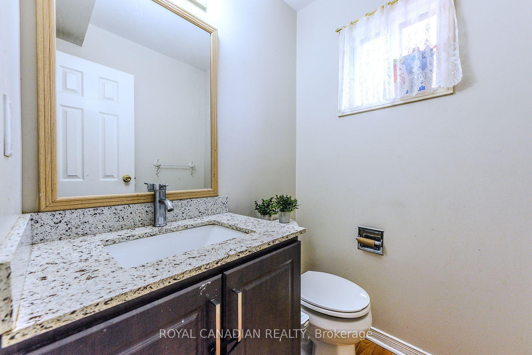 Photo 34 of 2 Mayberry Court, Brampton, Central Park — HOMEH