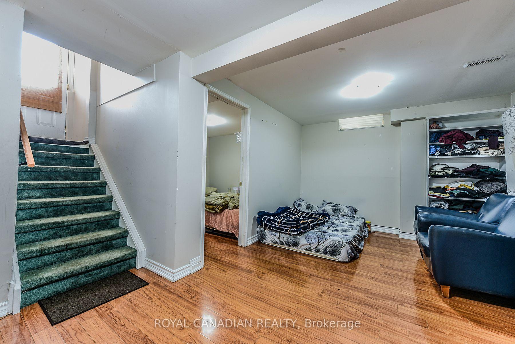 Photo 36 of 2 Mayberry Court, Brampton, Central Park — HOMEH