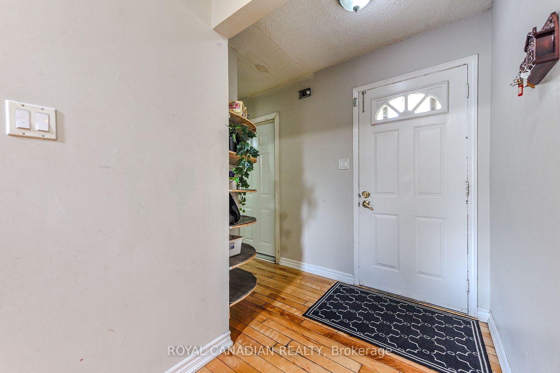 Photo 44 of 2 Mayberry Court, Brampton, Central Park — HOMEH