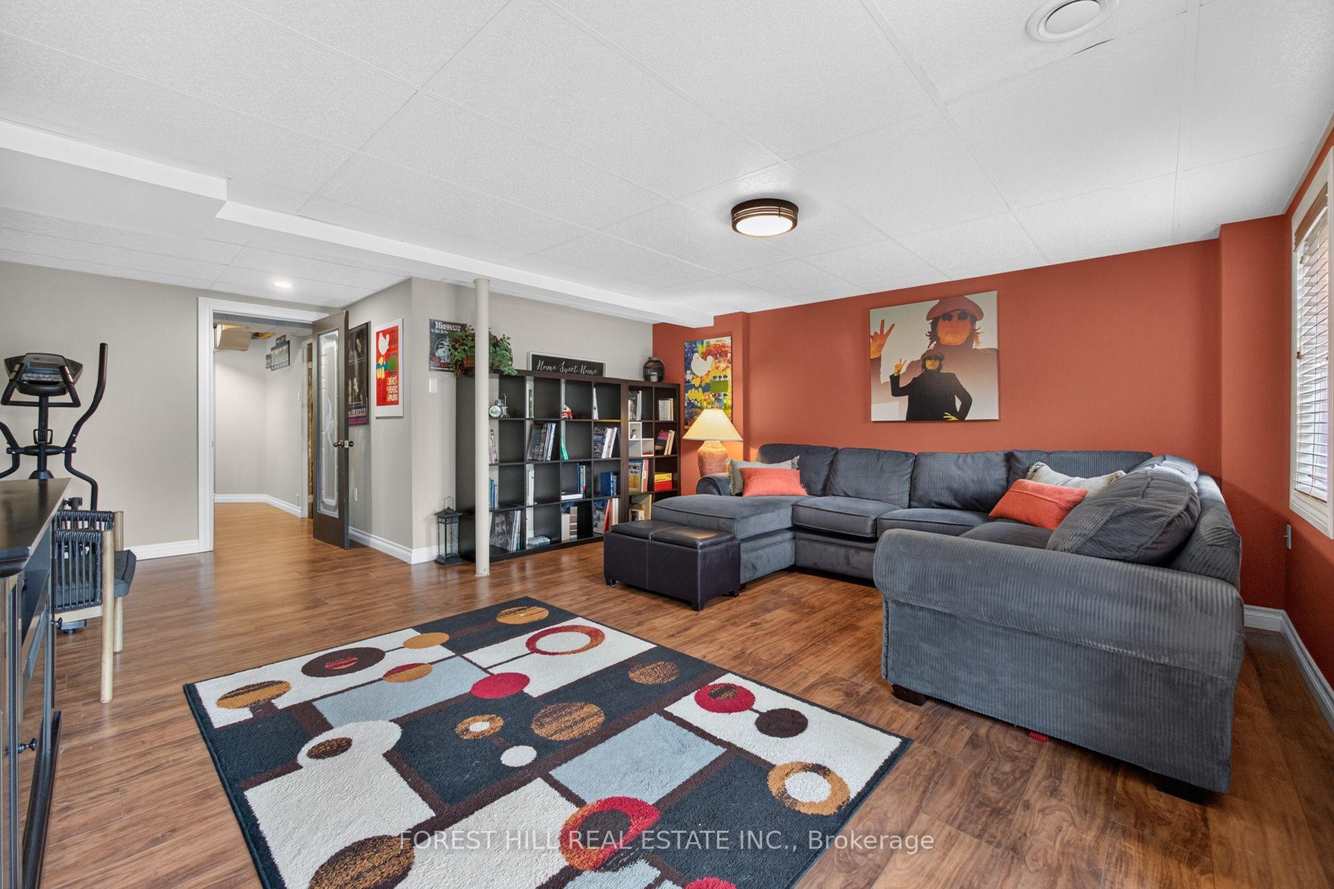 Photo 26 of 92 Senator Way, Caledon, Bolton North — HOMEH