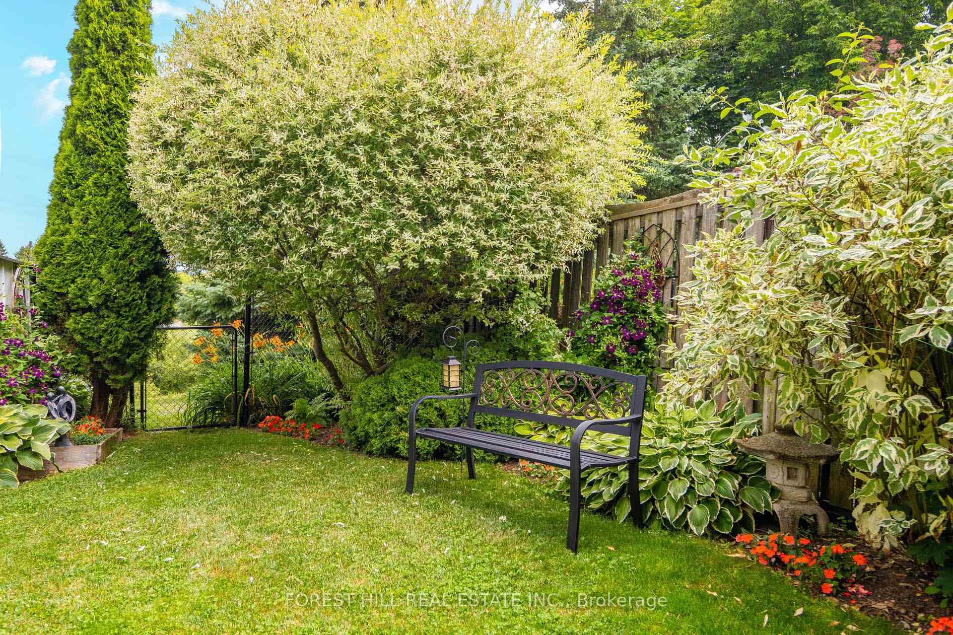 Photo 30 of 92 Senator Way, Caledon, Bolton North — HOMEH