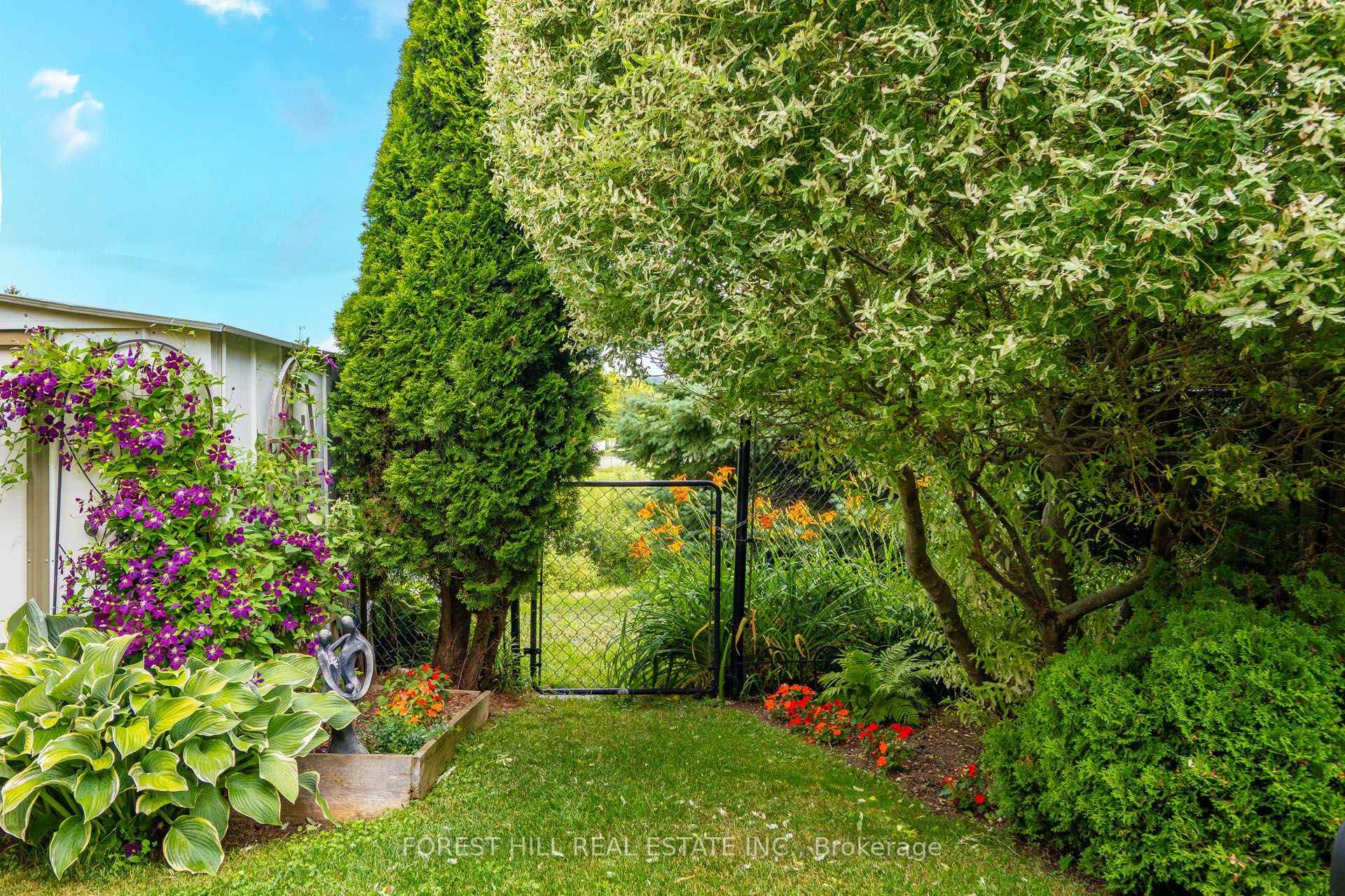 Photo 31 of 92 Senator Way, Caledon, Bolton North — HOMEH