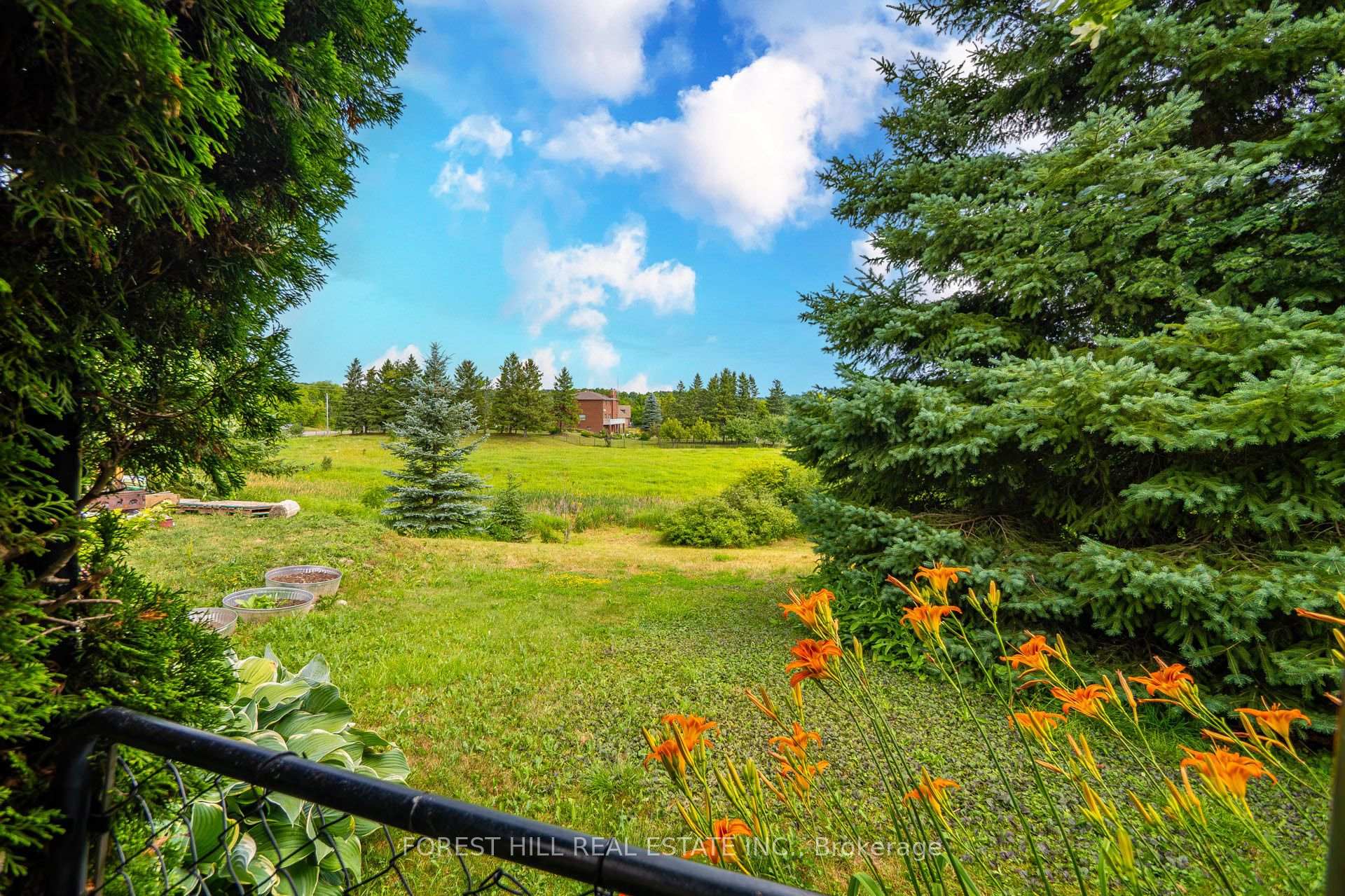 Photo 32 of 92 Senator Way, Caledon, Bolton North — HOMEH