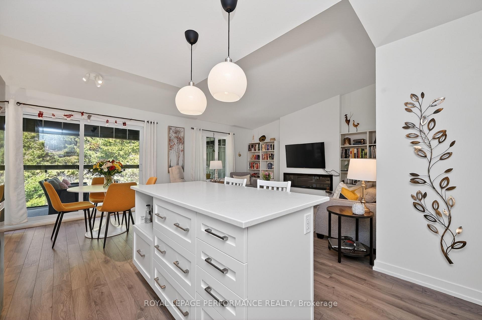 Photo 10 of Unit 202, 83 St Moritz Trail, Russell, Embrun — HOMEH