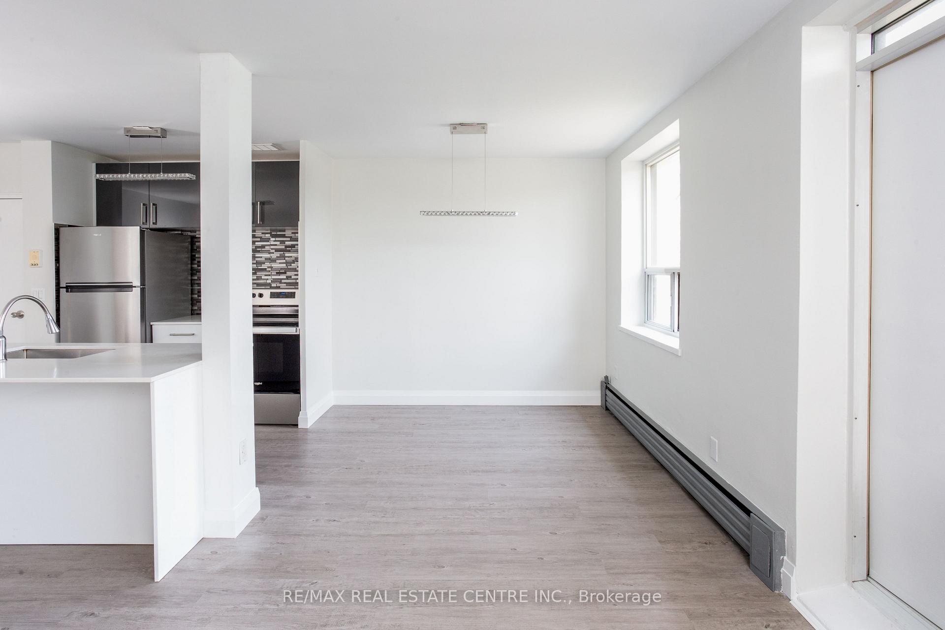 Photo 5 of Unit 507, 5 Hill Heights Road, Etobicoke, Stonegate-Queensway — HOMEH