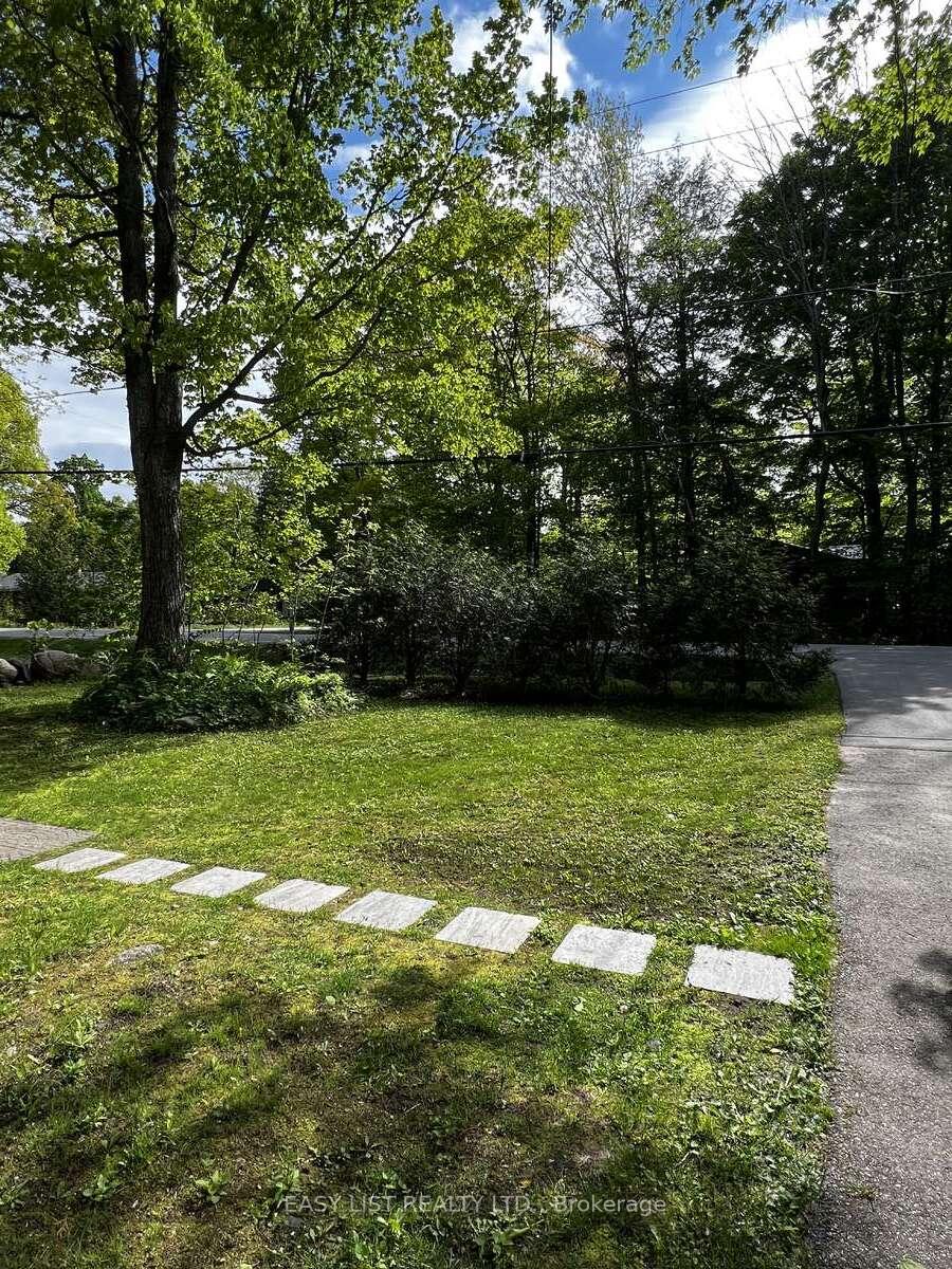 Photo 3 of 2135 Champlain Road, Tiny, Rural Tiny — HOMEH