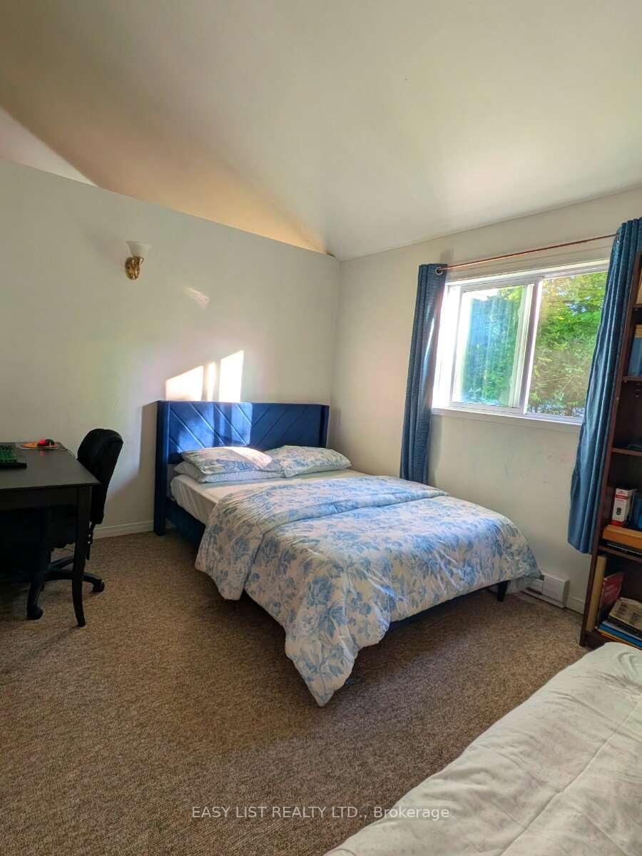 Photo 10 of 2135 Champlain Road, Tiny, Rural Tiny — HOMEH