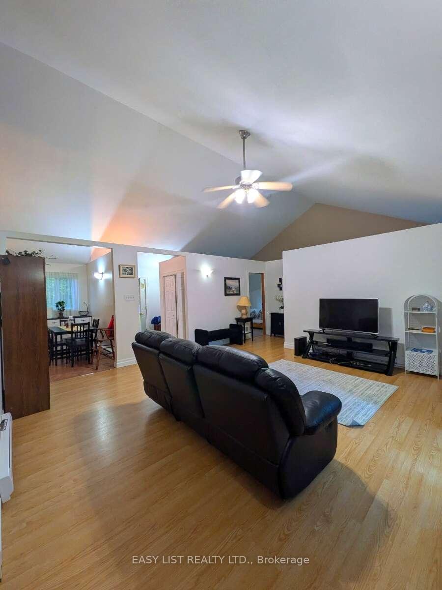 Photo 14 of 2135 Champlain Road, Tiny, Rural Tiny — HOMEH