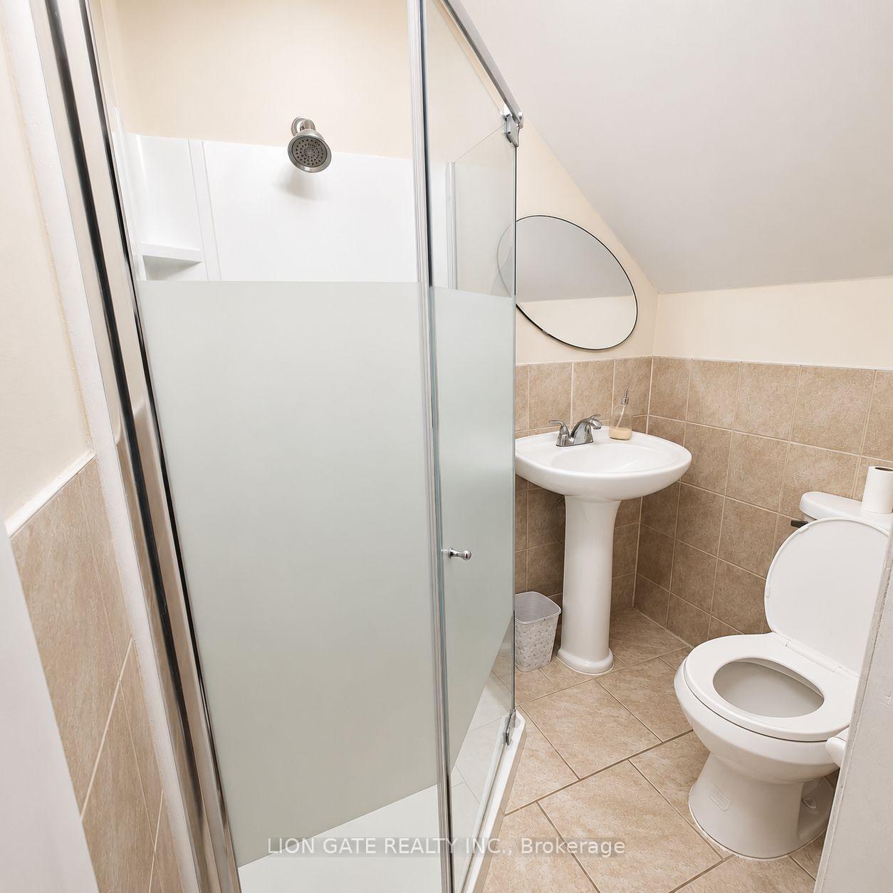 Photo 4 of Unit Main, 198 Main Street N, Brampton, Downtown Brampton — HOMEH