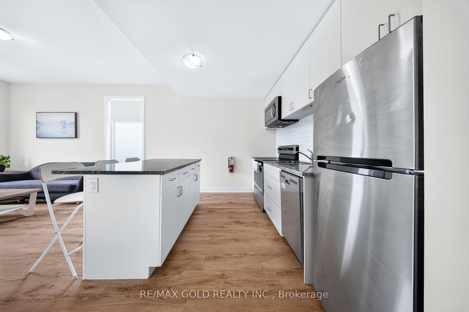 Photo 4 of Unit 106, 1780 Simcoe Street N, Oshawa, Samac — HOMEH