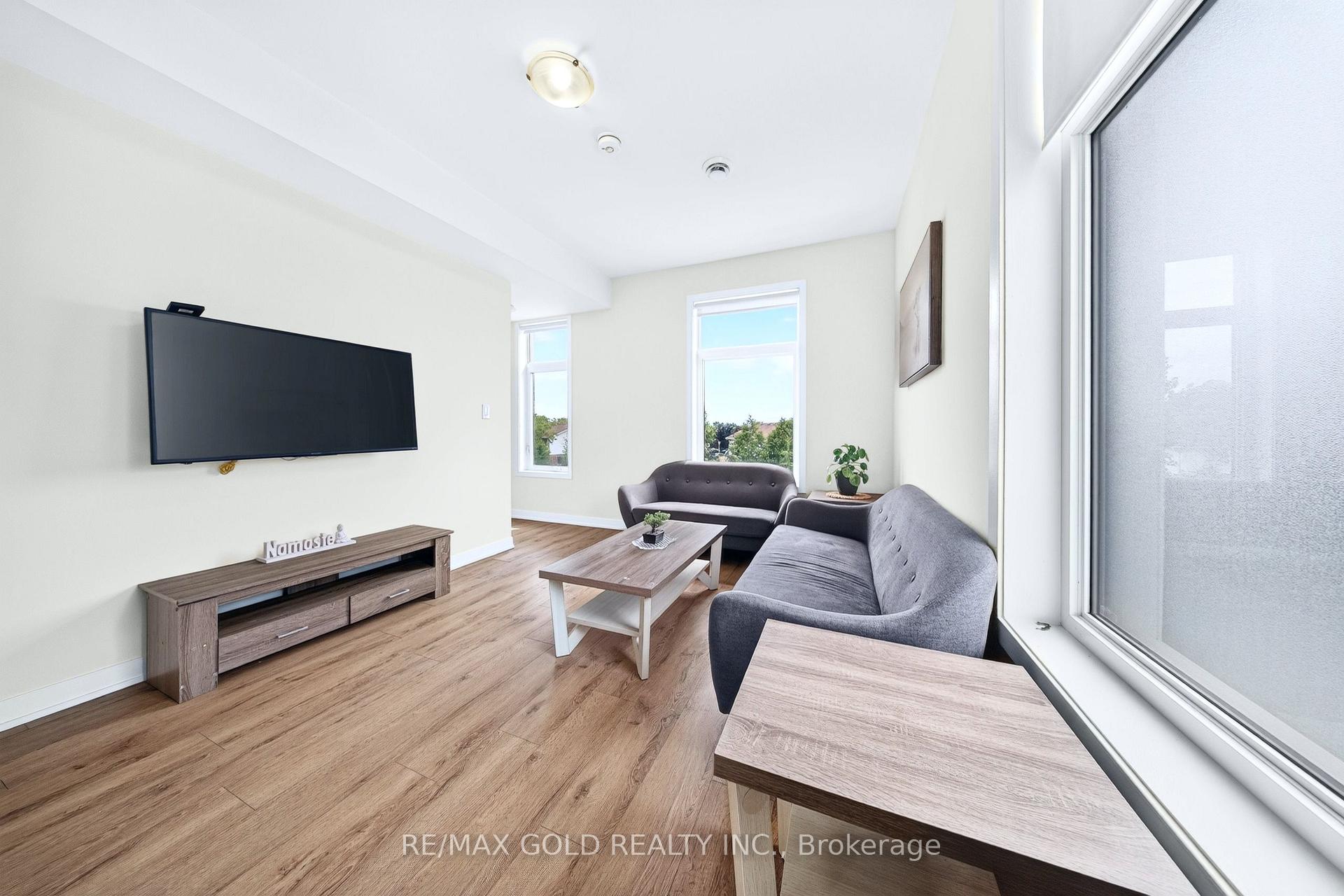 Photo 11 of Unit 106, 1780 Simcoe Street N, Oshawa, Samac — HOMEH
