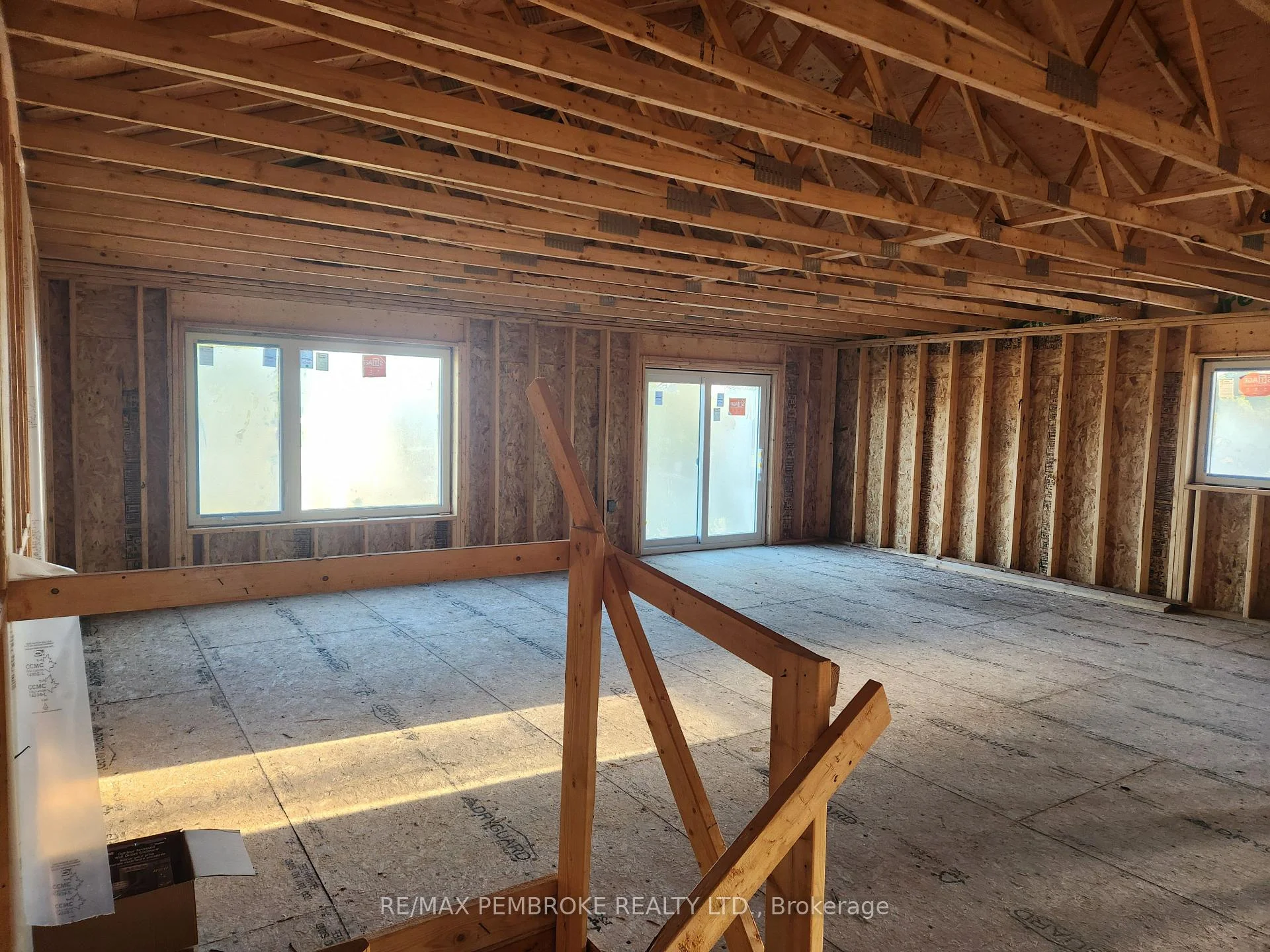 Photo 6 of 12 Eddy Crescent, Pembroke, Pembroke — HOMEH