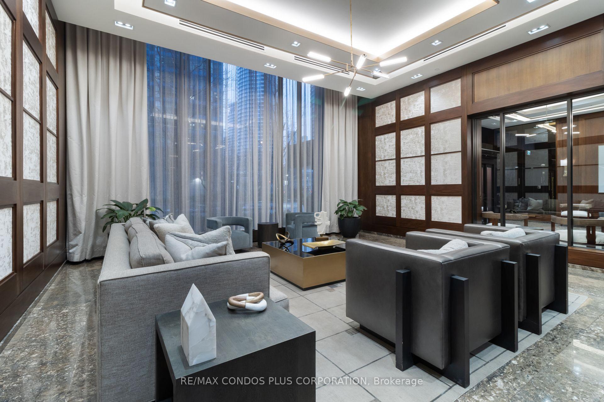 Photo 3 of Unit 3517, 55 Harbour Square, Toronto, Waterfront Communities — HOMEH