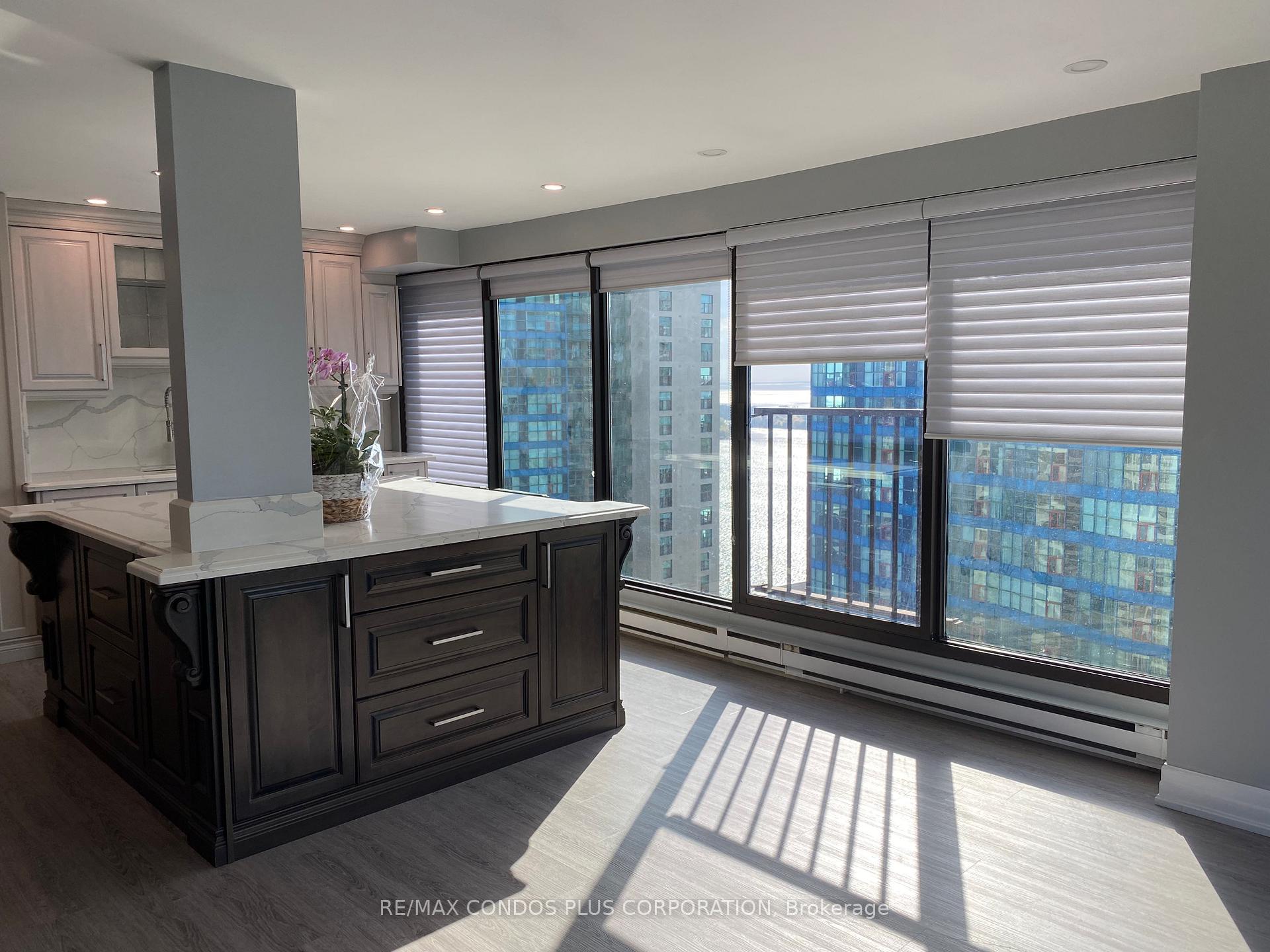 Photo 14 of Unit 3517, 55 Harbour Square, Toronto, Waterfront Communities — HOMEH