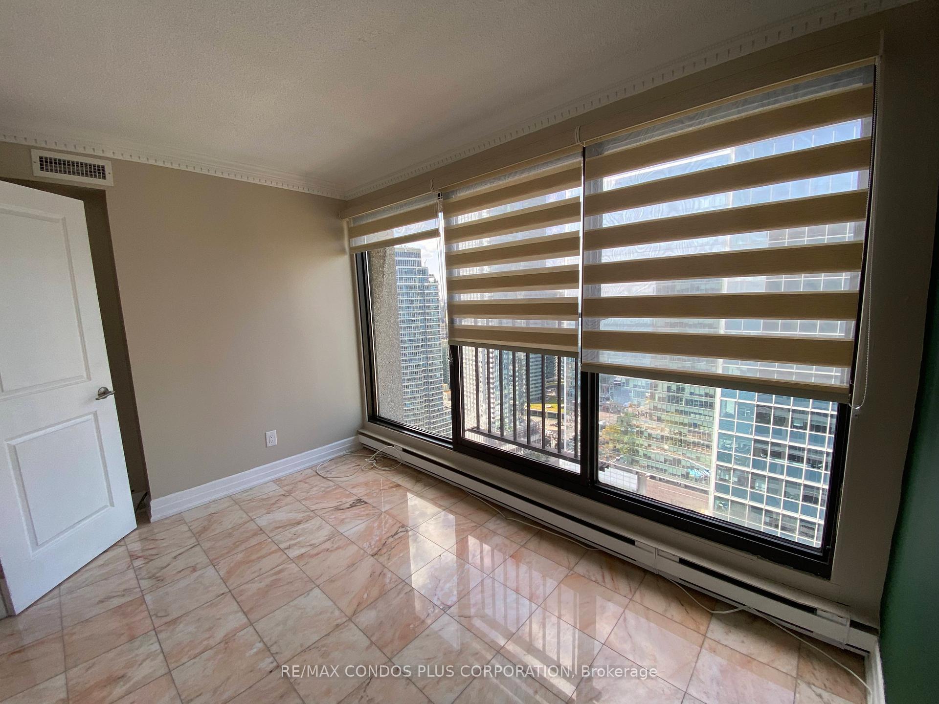 Photo 24 of Unit 3517, 55 Harbour Square, Toronto, Waterfront Communities — HOMEH