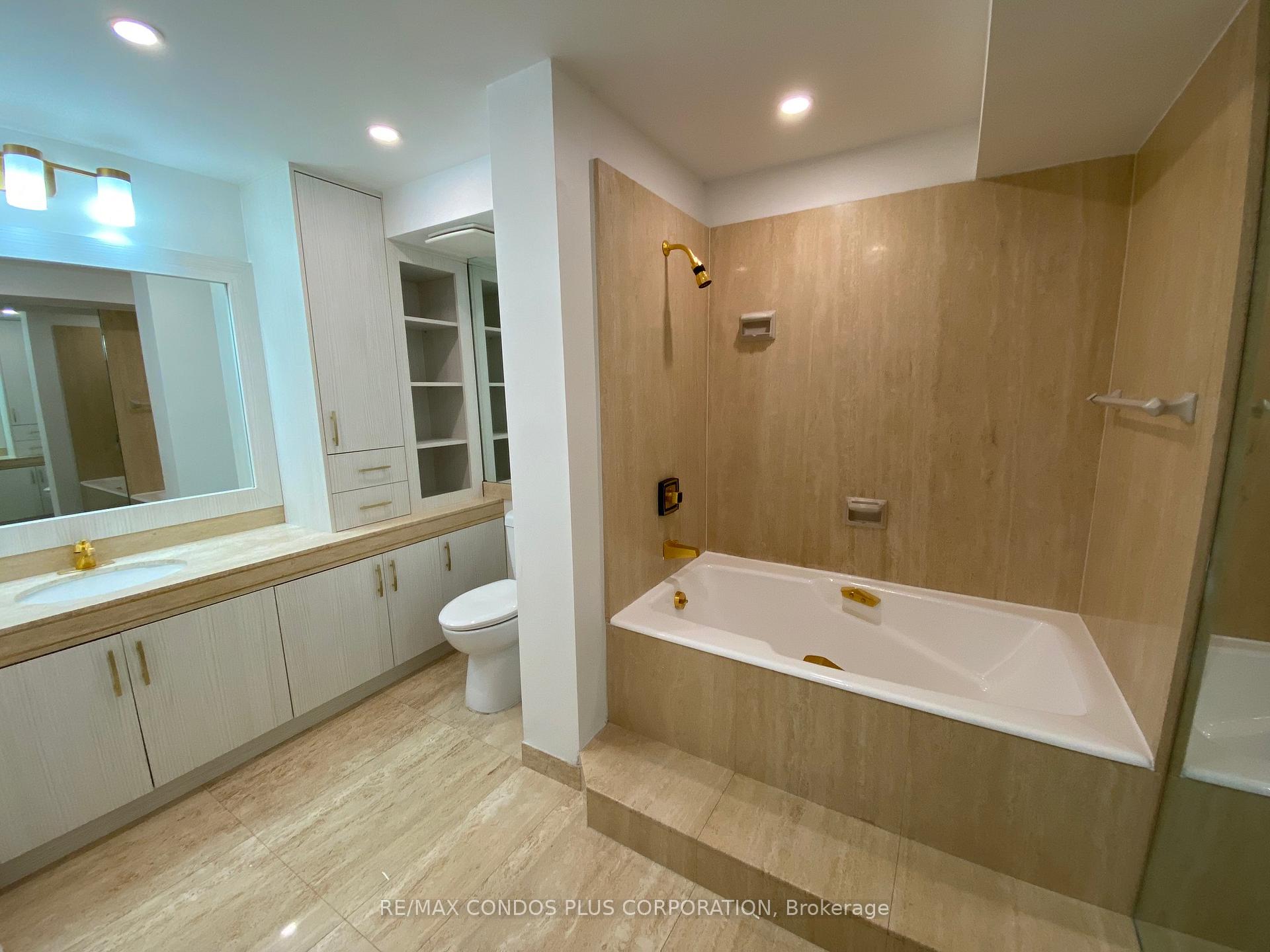 Photo 26 of Unit 3517, 55 Harbour Square, Toronto, Waterfront Communities — HOMEH