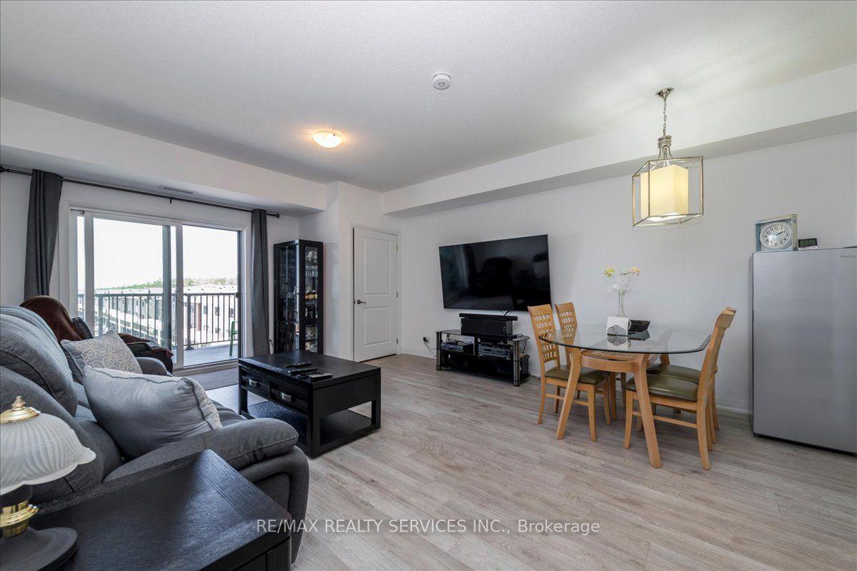 Photo 10 of Unit 314, 54 Koda Street, Barrie, Holly — HOMEH