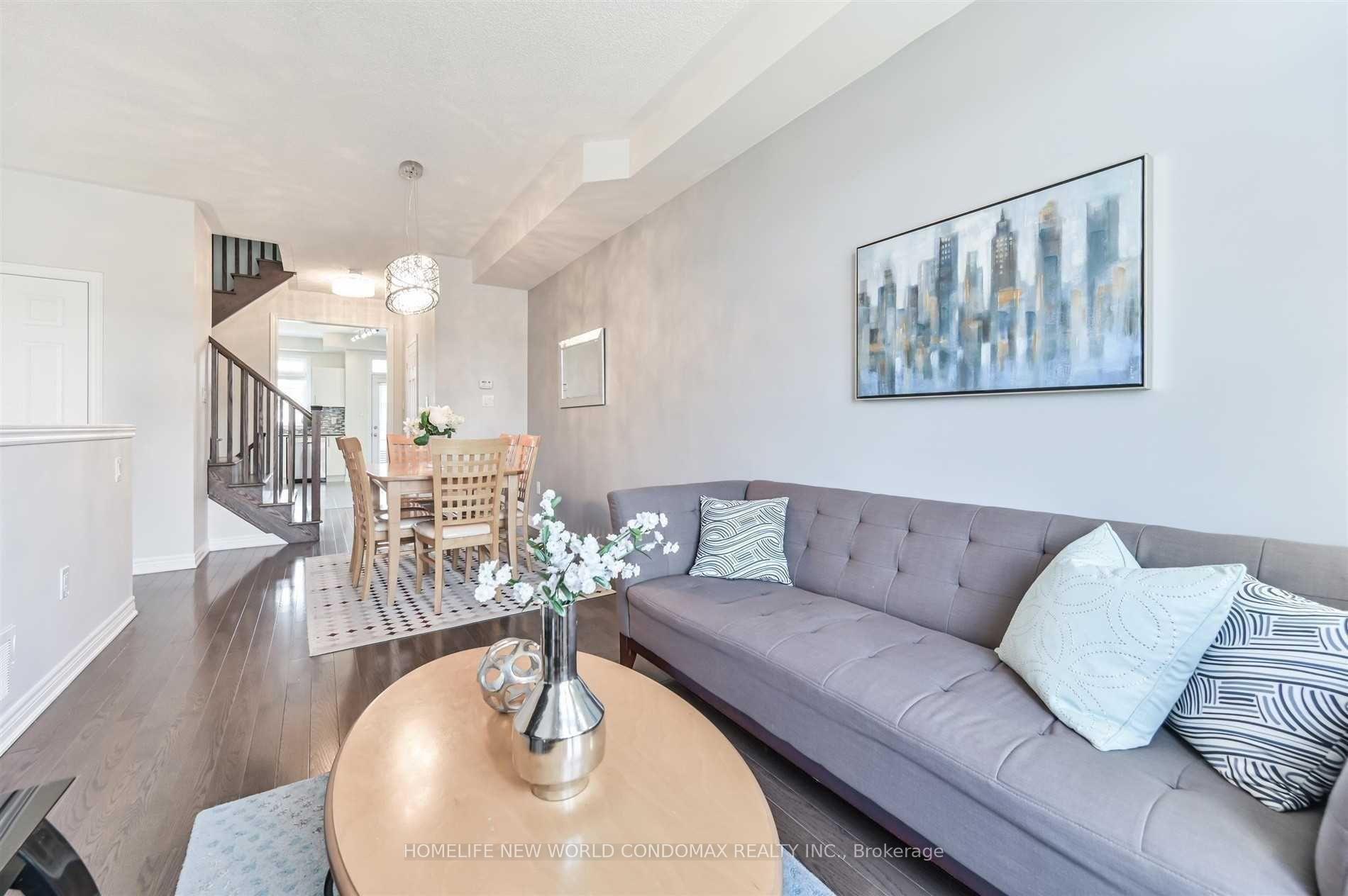 Photo 14 of 101 Dundas Way, Markham, Greensborough — HOMEH