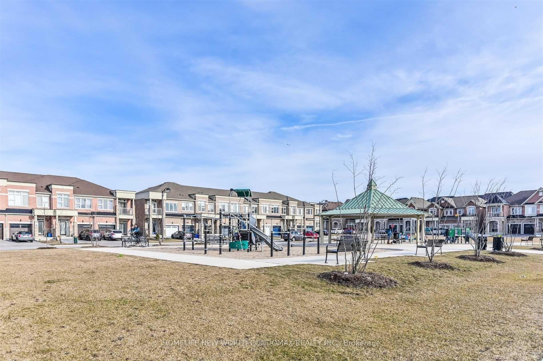Photo 15 of 101 Dundas Way, Markham, Greensborough — HOMEH