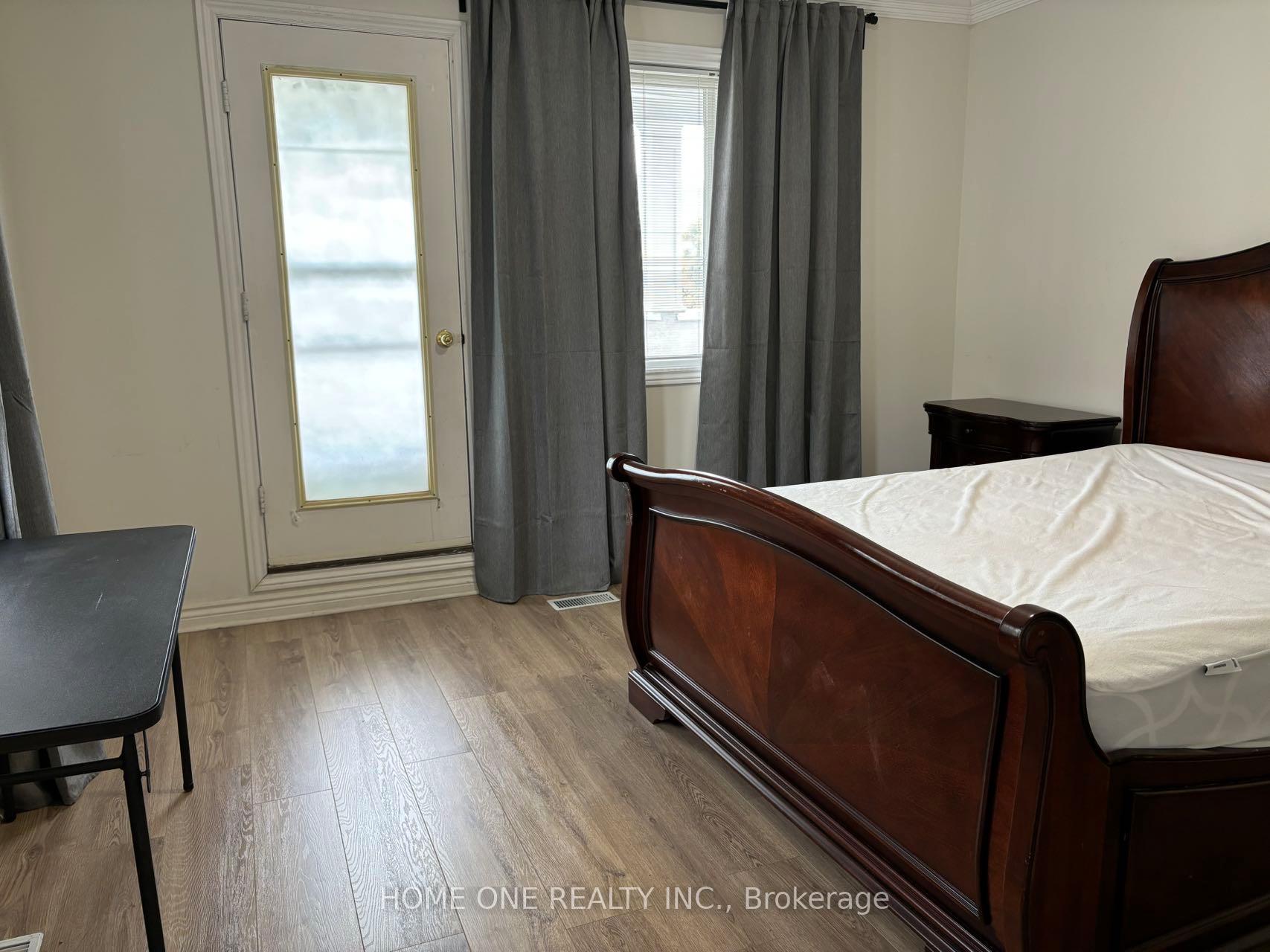 Photo 5 of Unit 301, 31 D'Arcy Street, Toronto, Kensington-Chinatown — HOMEH