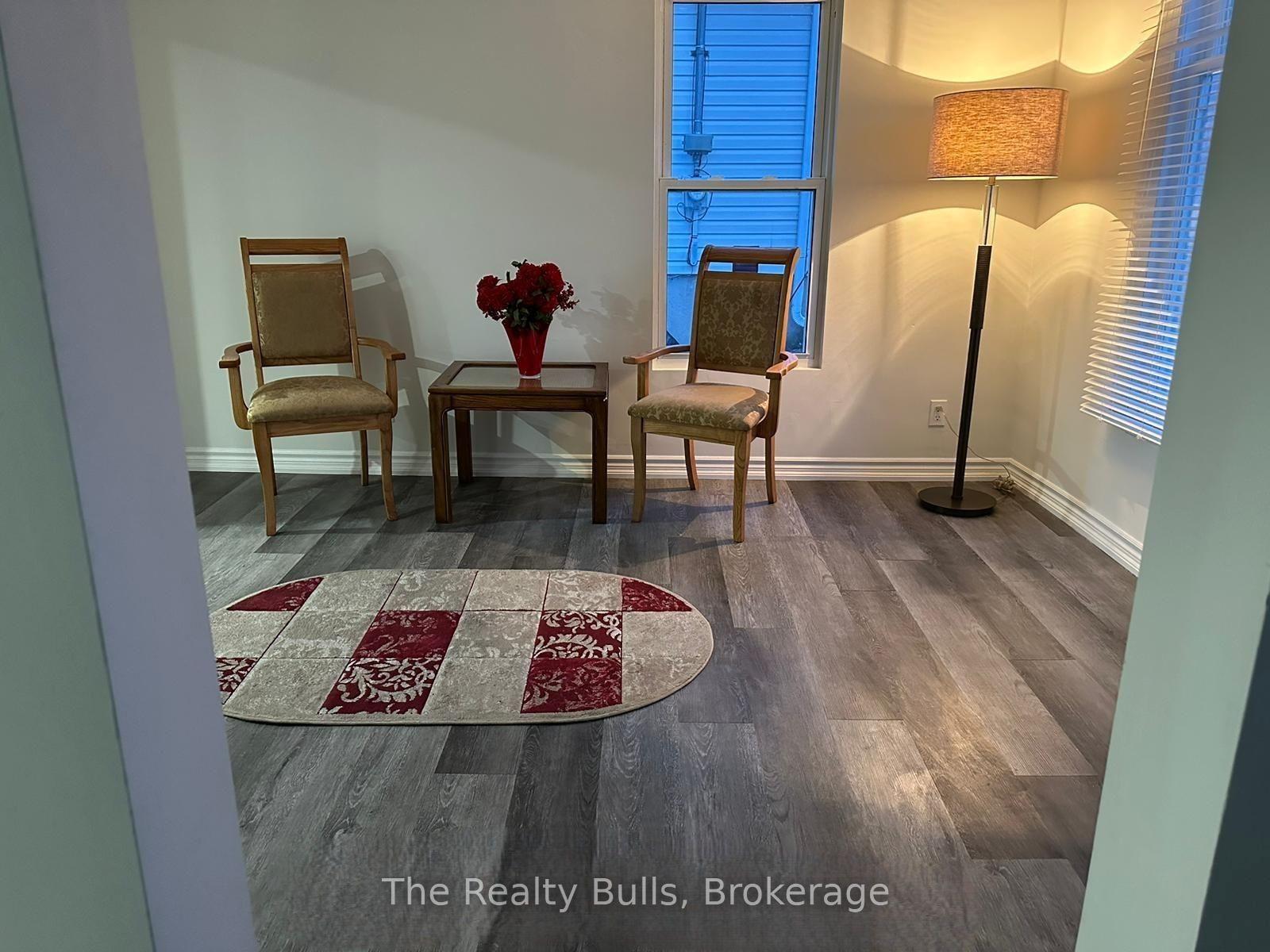 Photo 4 of 18 Forks Road E, Welland, Dain City — HOMEH