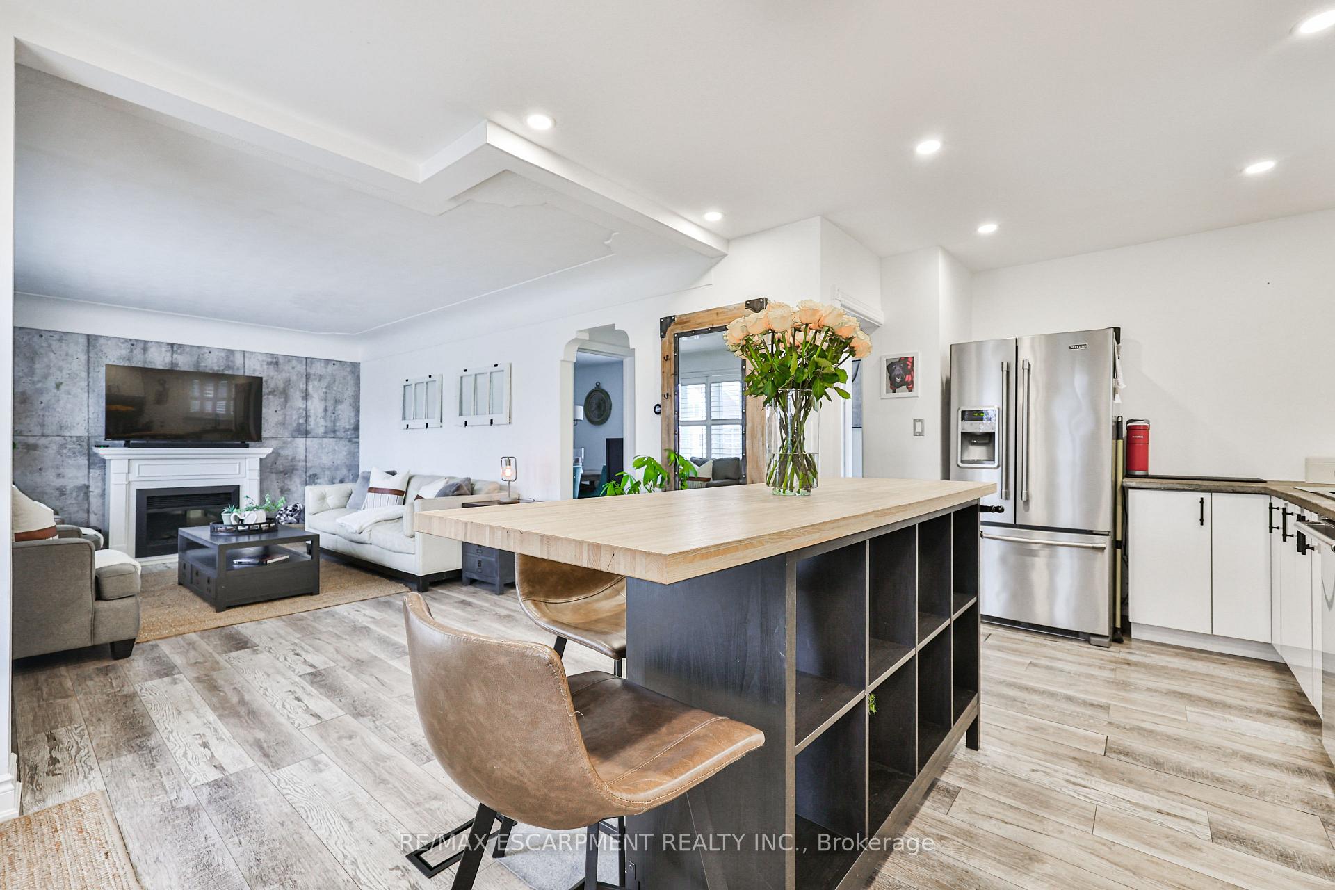 Photo 10 of 60 Galbraith Drive, Hamilton, Stoney Creek — HOMEH