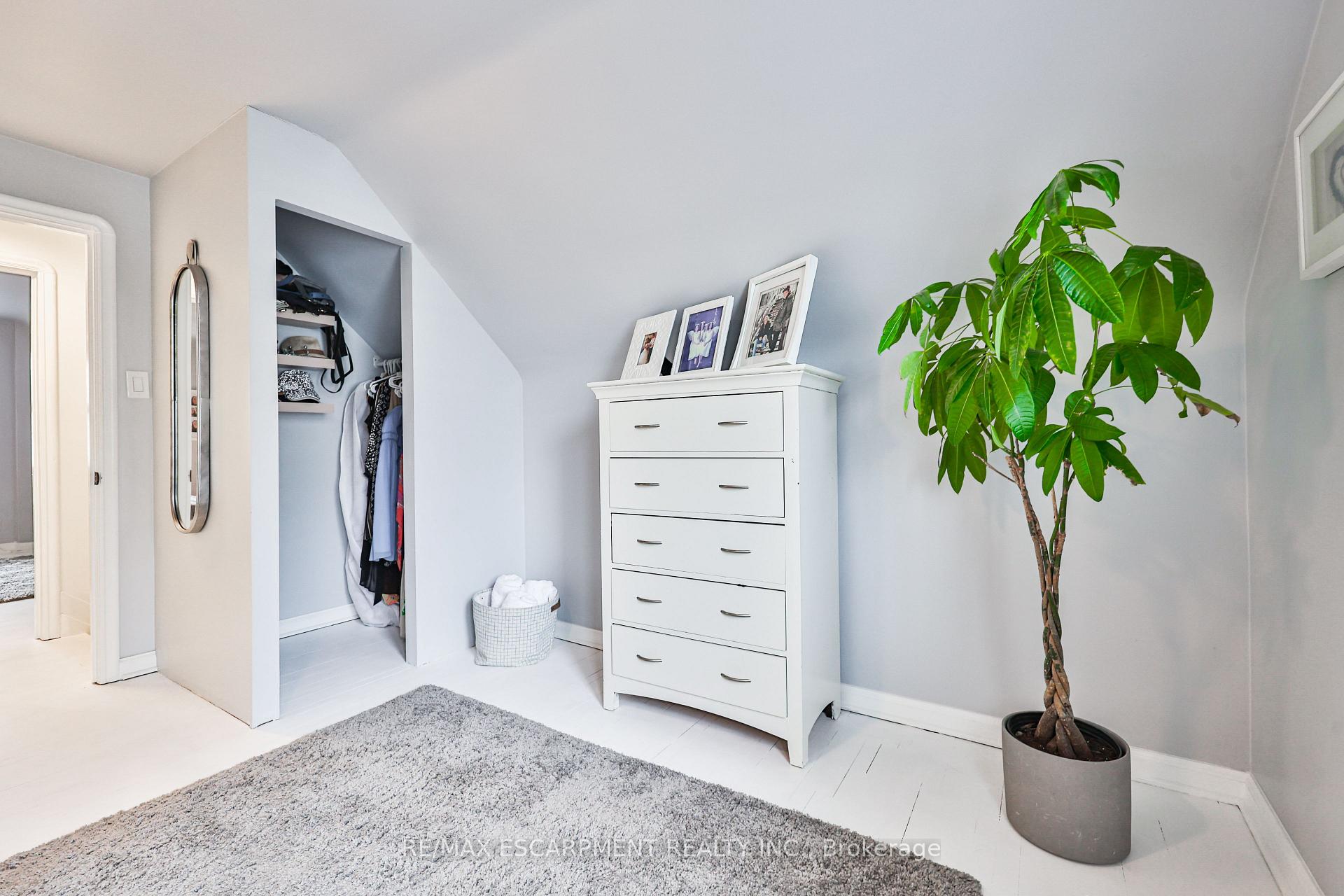 Photo 31 of 60 Galbraith Drive, Hamilton, Stoney Creek — HOMEH