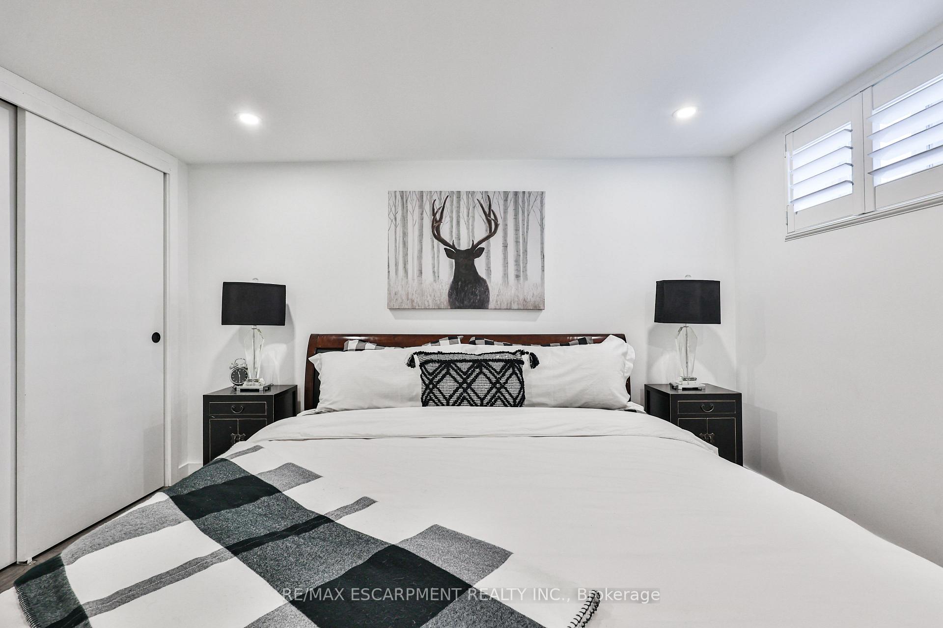Photo 36 of 60 Galbraith Drive, Hamilton, Stoney Creek — HOMEH