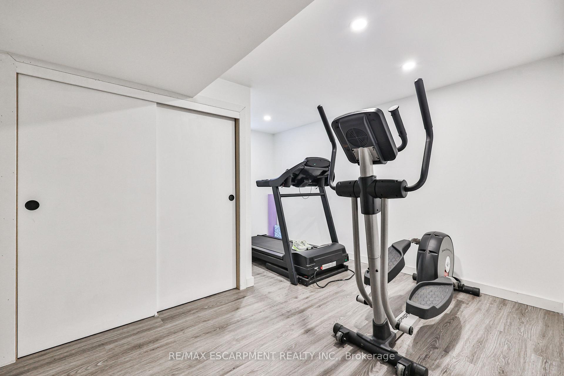 Photo 39 of 60 Galbraith Drive, Hamilton, Stoney Creek — HOMEH