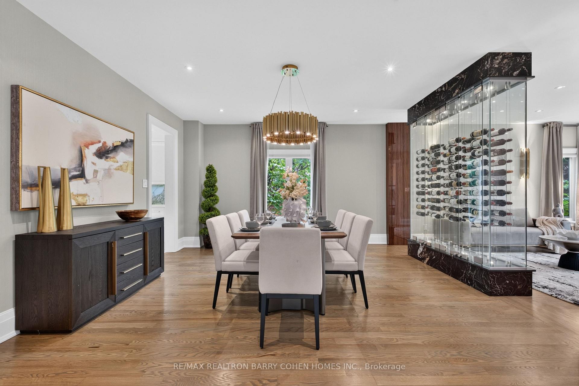 Photo 10 of 33 Munro Boulevard, North York, St. Andrew-Windfields — HOMEH