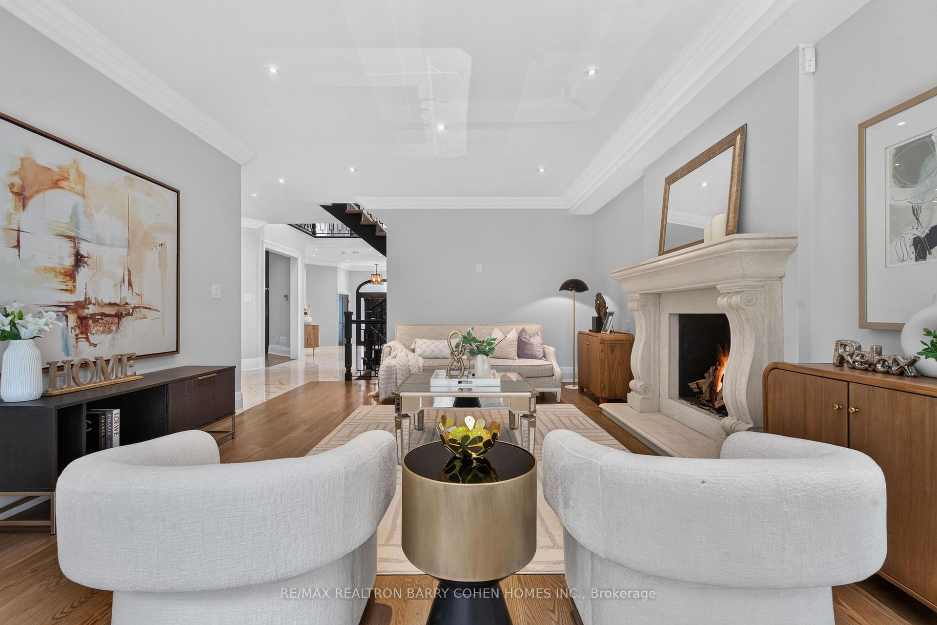 Photo 15 of 33 Munro Boulevard, North York, St. Andrew-Windfields — HOMEH