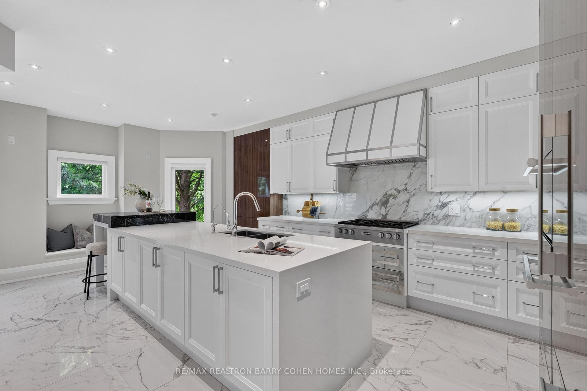 Photo 21 of 33 Munro Boulevard, North York, St. Andrew-Windfields — HOMEH