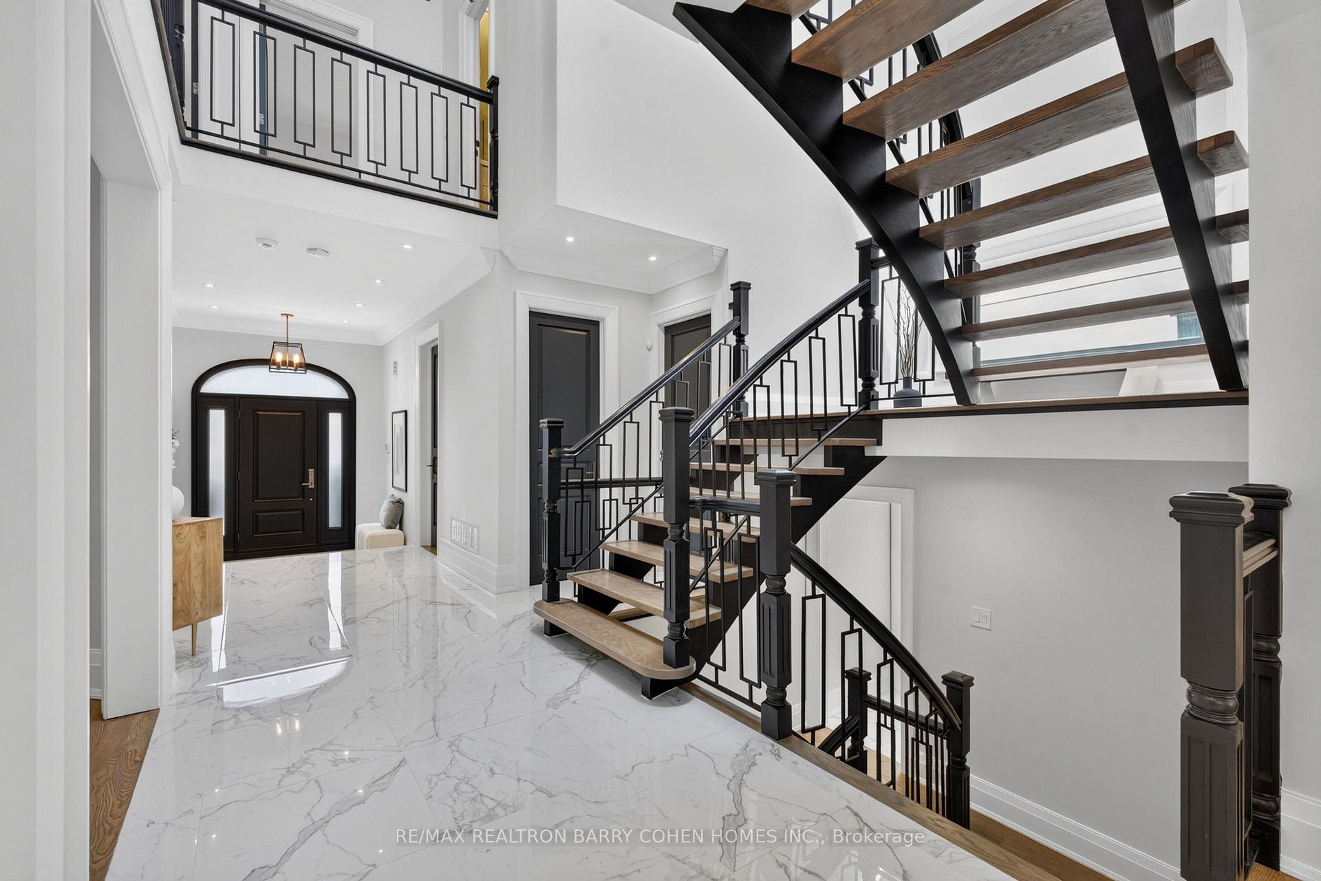 Photo 28 of 33 Munro Boulevard, North York, St. Andrew-Windfields — HOMEH