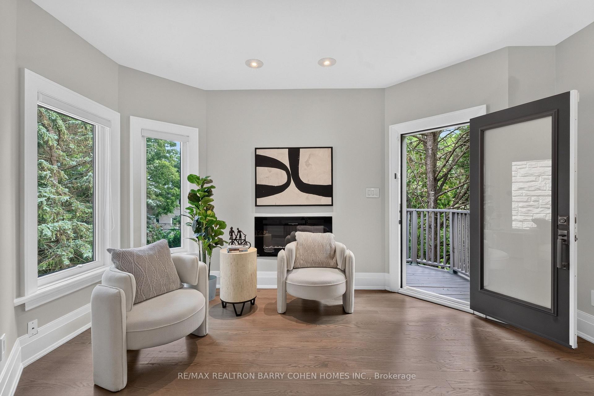 Photo 34 of 33 Munro Boulevard, North York, St. Andrew-Windfields — HOMEH