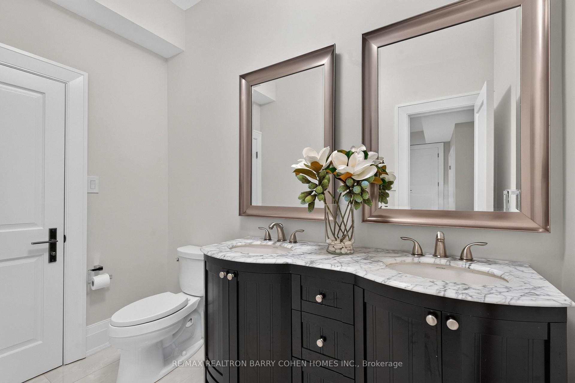 Photo 51 of 33 Munro Boulevard, North York, St. Andrew-Windfields — HOMEH