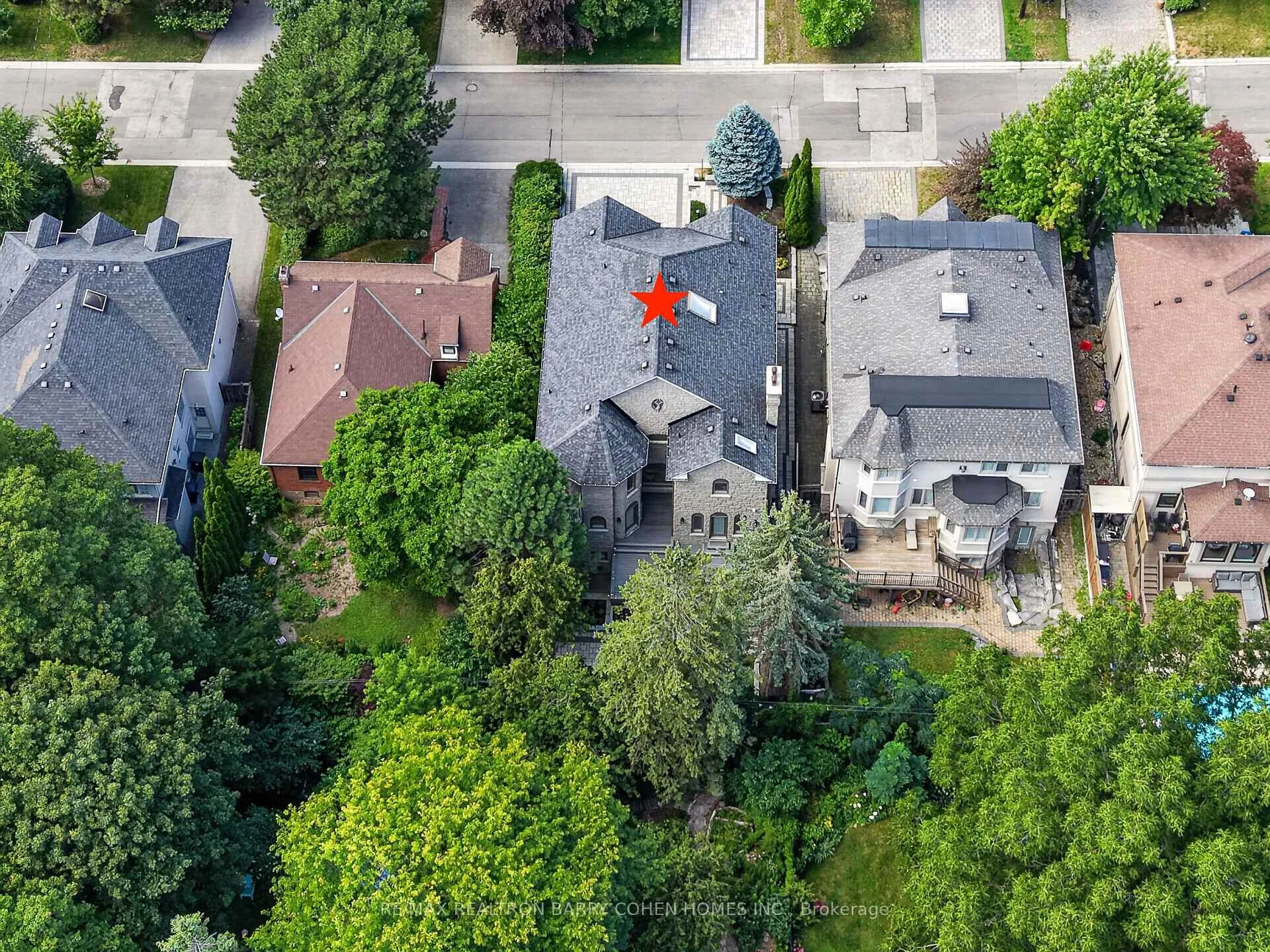 Photo 65 of 33 Munro Boulevard, North York, St. Andrew-Windfields — HOMEH