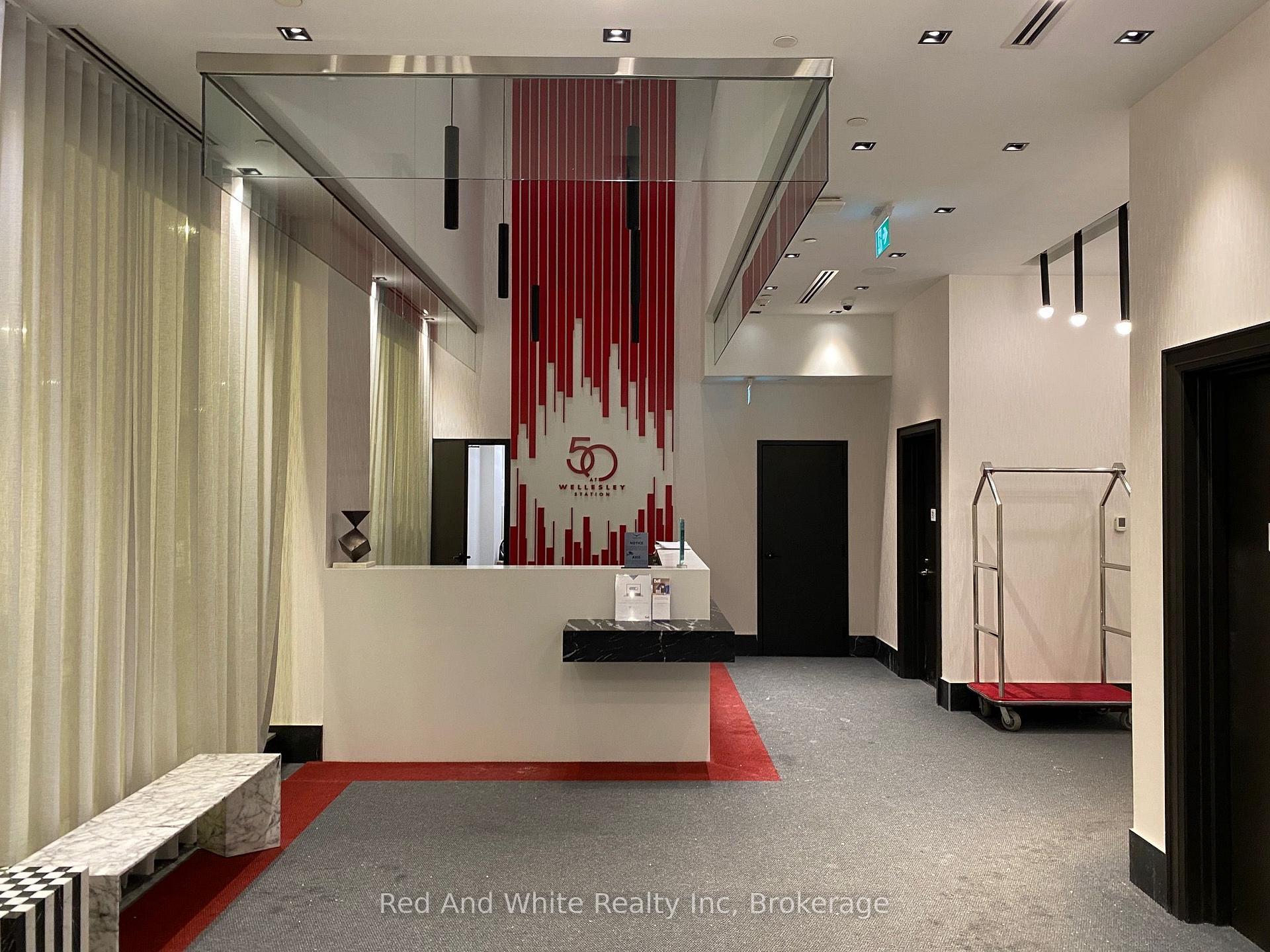 Photo 3 of Unit 3207, 50 Wellesley Street E, Toronto, Church-Yonge Corridor — HOMEH