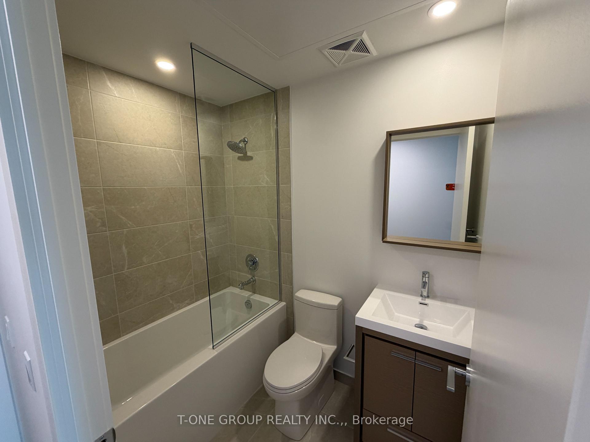 Photo 6 of Unit 703, 21 Meadowdale Road, Vaughan, Vaughan Corporate Centre — HOMEH