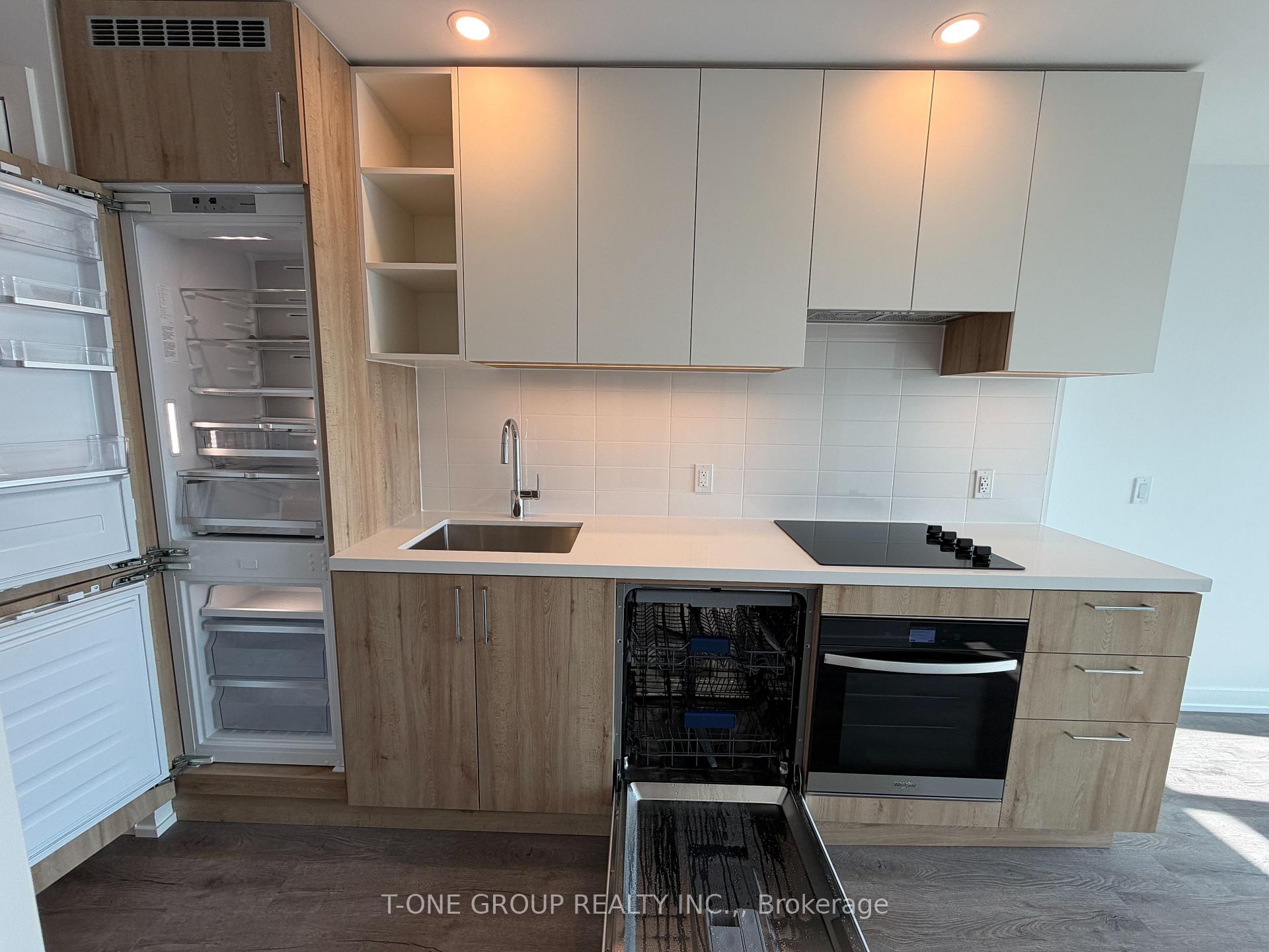 Photo 10 of Unit 703, 21 Meadowdale Road, Vaughan, Vaughan Corporate Centre — HOMEH