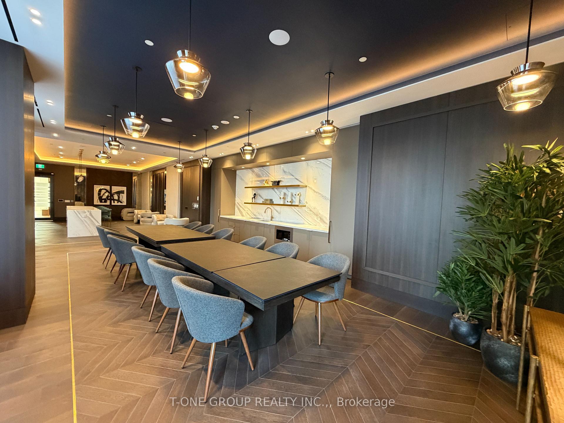 Photo 21 of Unit 703, 21 Meadowdale Road, Vaughan, Vaughan Corporate Centre — HOMEH