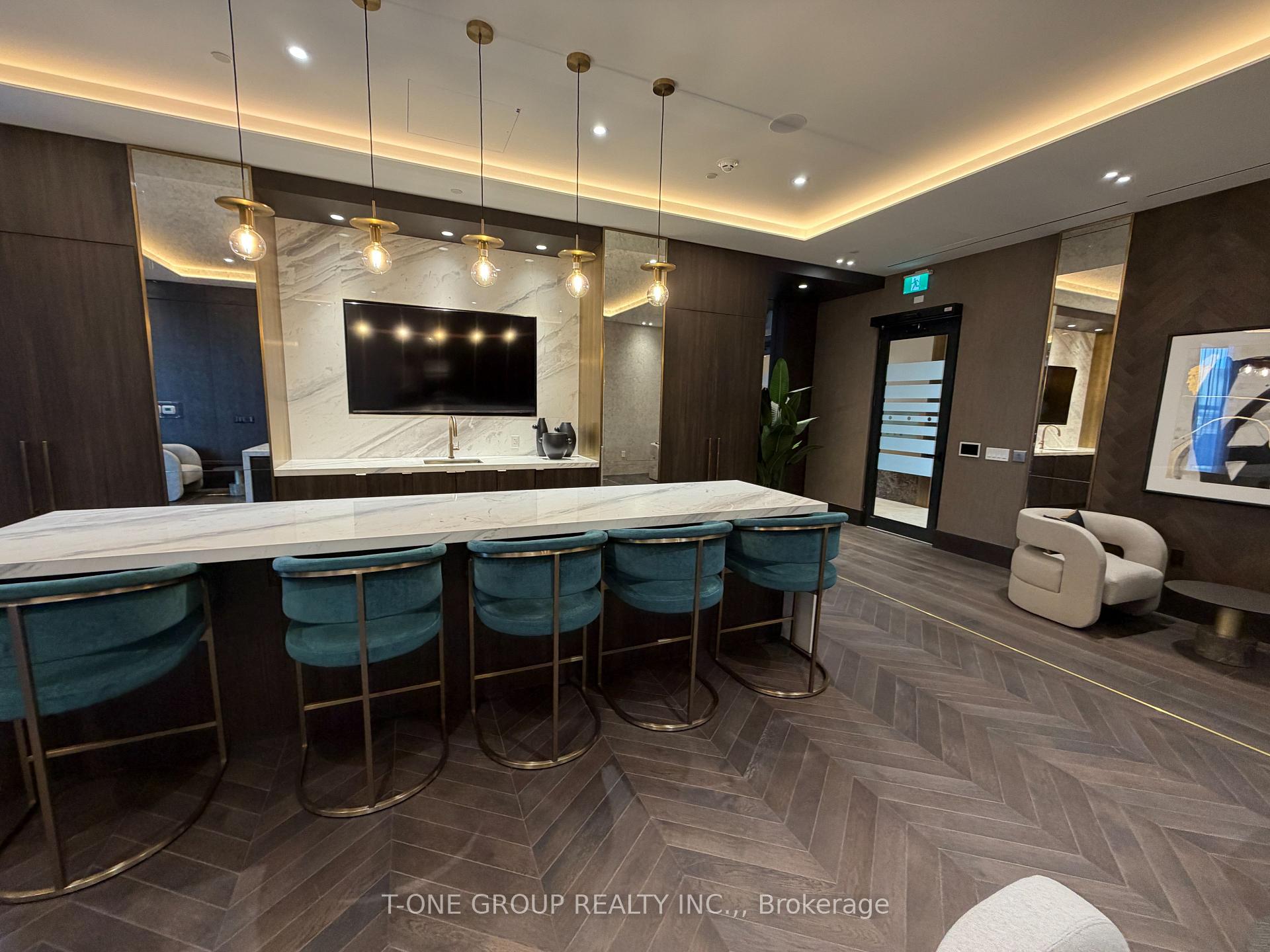 Photo 22 of Unit 703, 21 Meadowdale Road, Vaughan, Vaughan Corporate Centre — HOMEH
