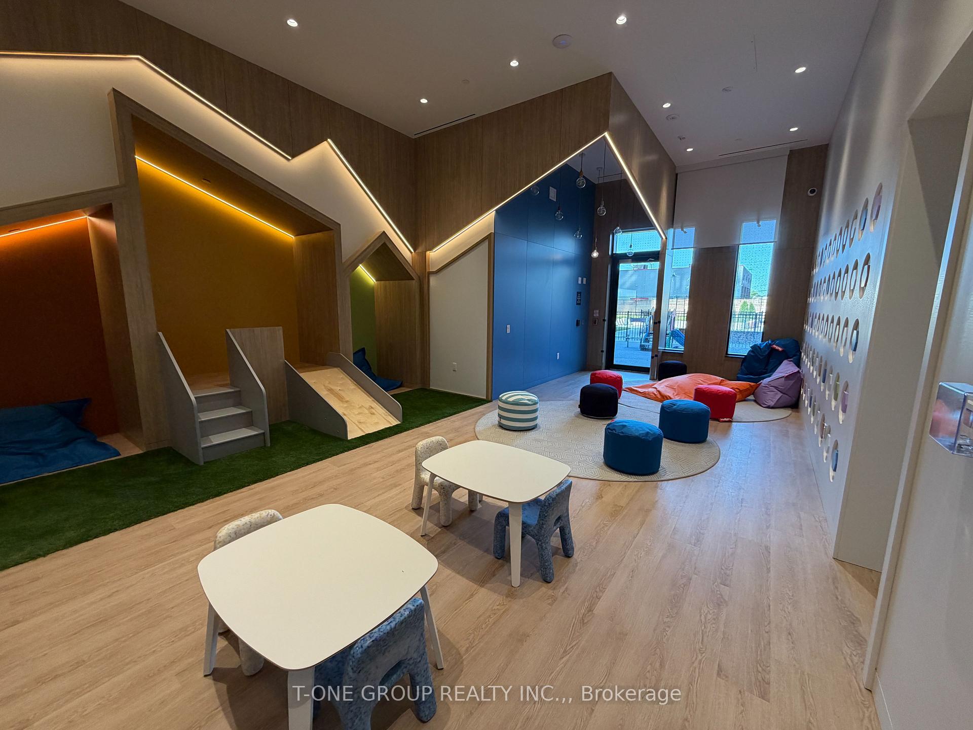 Photo 30 of Unit 703, 21 Meadowdale Road, Vaughan, Vaughan Corporate Centre — HOMEH