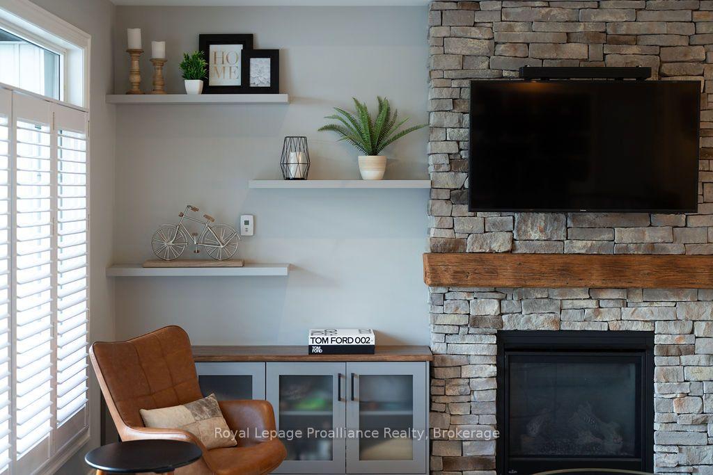 Photo 2 of 45 Ambrosia Terrace, Quinte West, Murray Ward — HOMEH